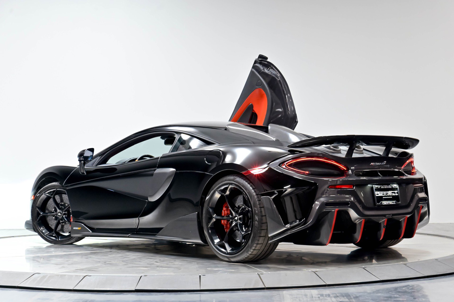 Used 2019 McLaren 600LT photo 41
