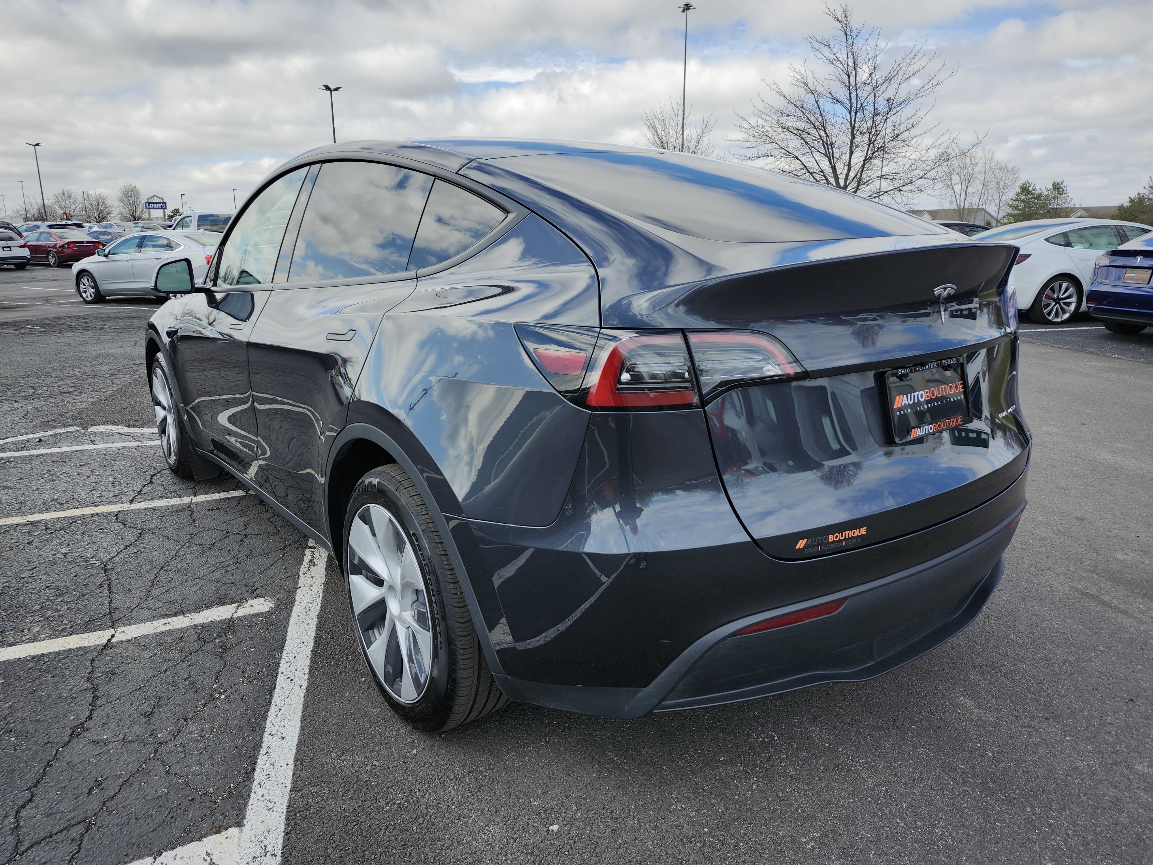 2024 Tesla Model Y Long Range