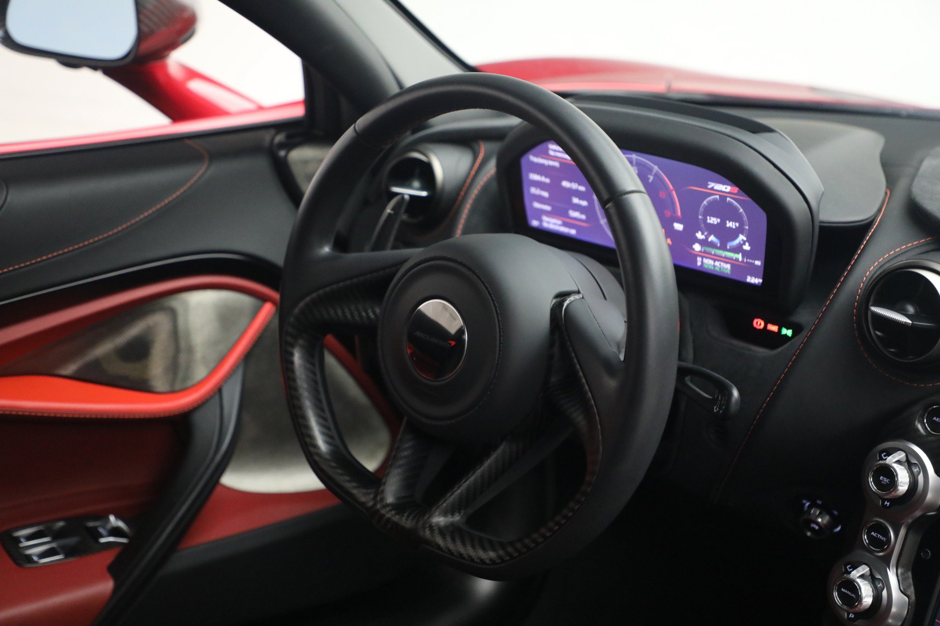 Used 2019 McLaren 720S Performance photo 26