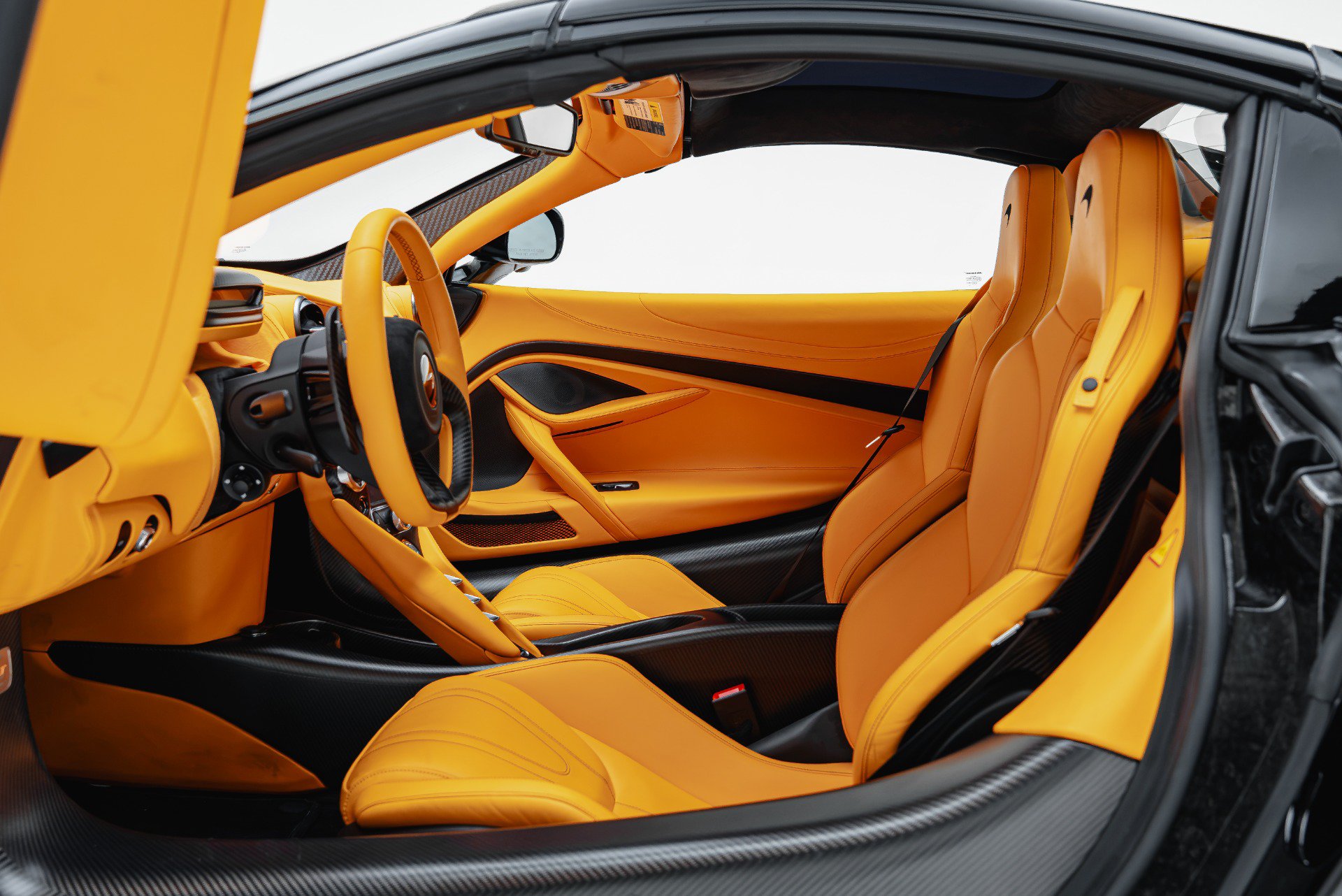 Used 2022 McLaren 765LT photo 52