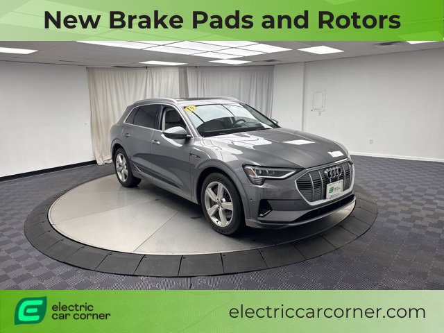 2019 Audi e-tron quattro Prestige