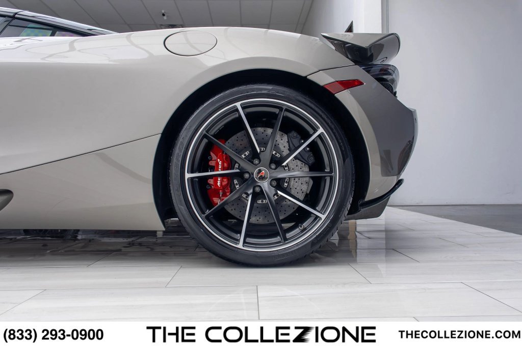Used 2018 McLaren 720S photo 18