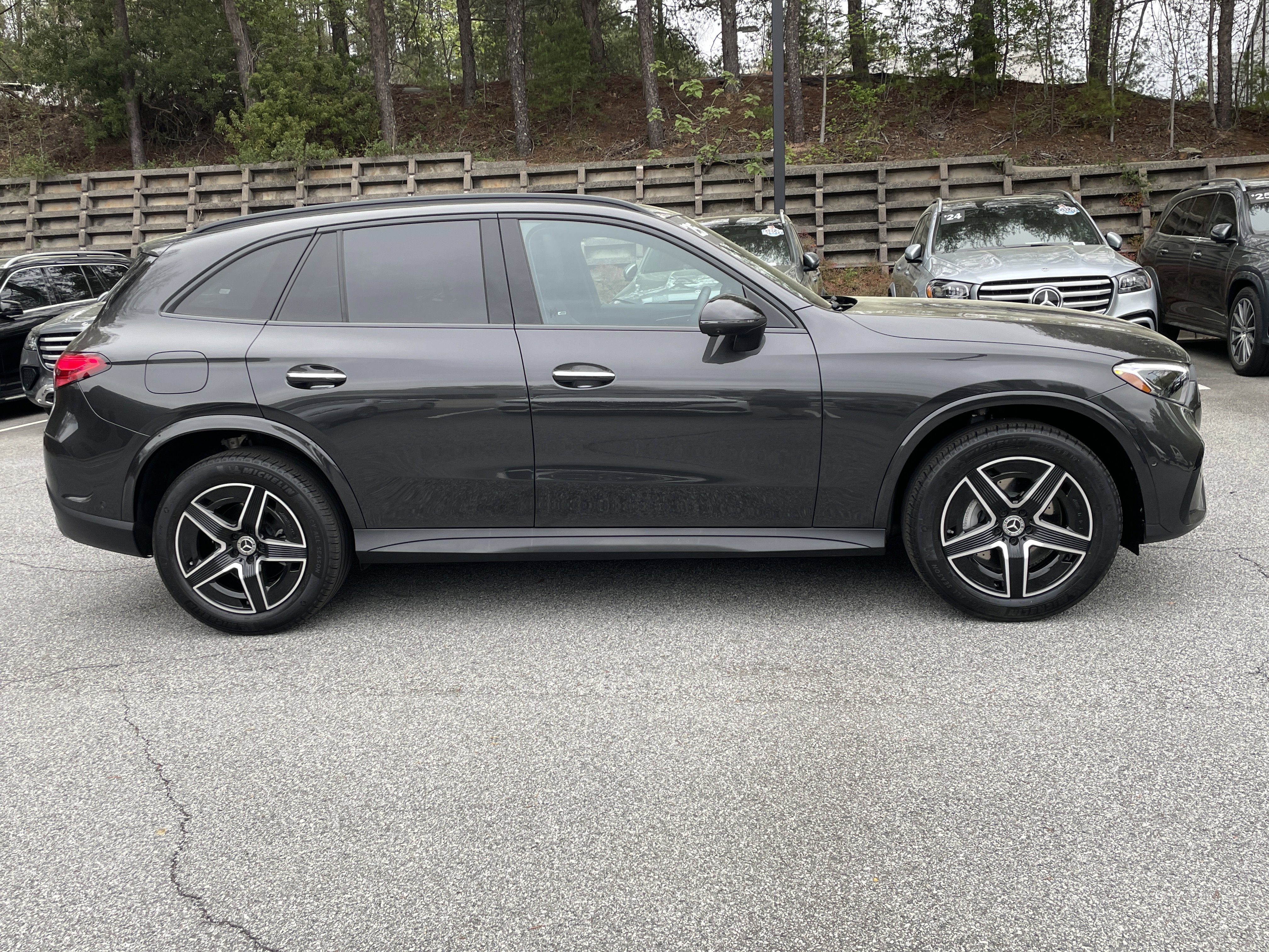 2025 Mercedes-Benz GLC 300