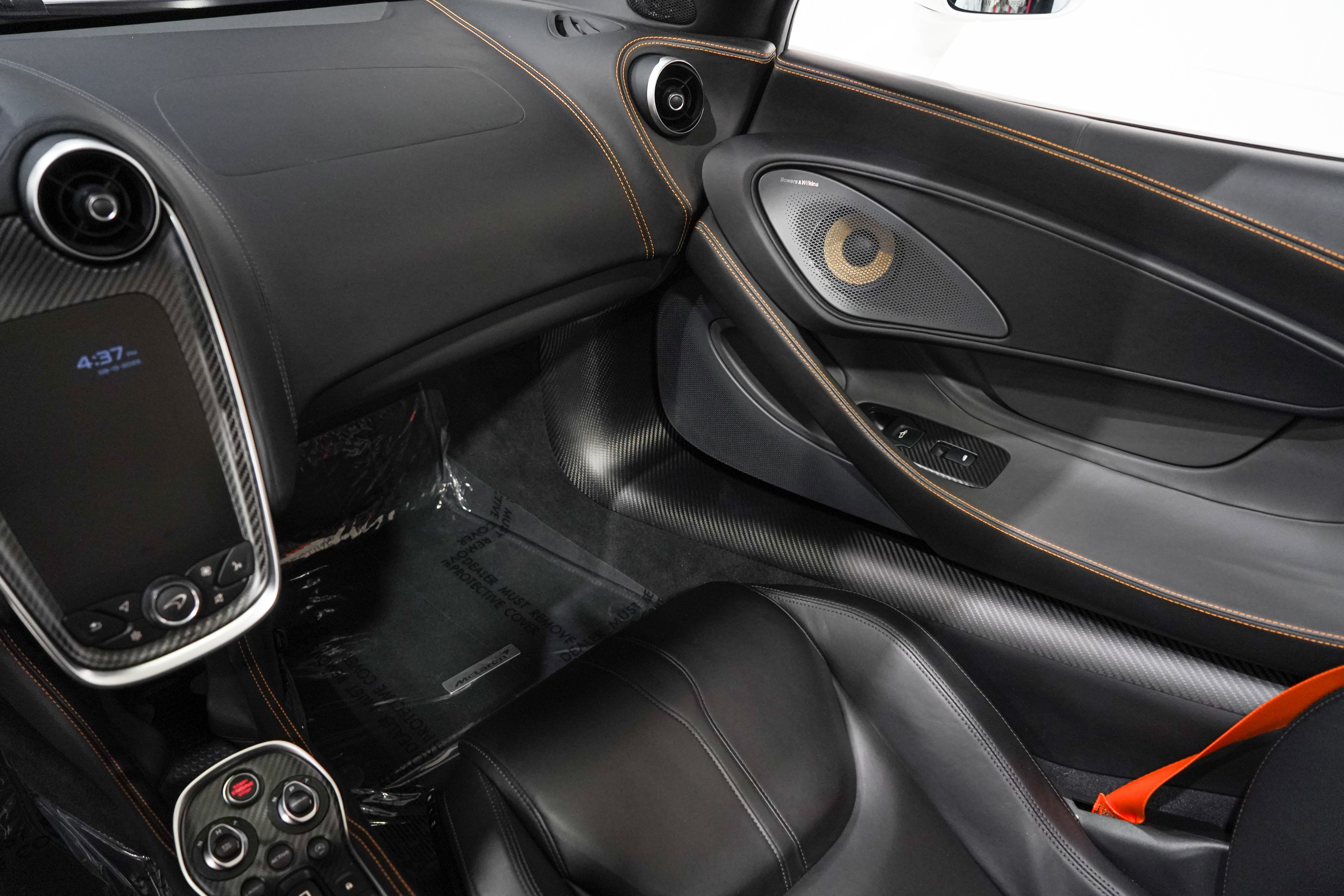 Used 2020 McLaren 600LT Spider photo 15