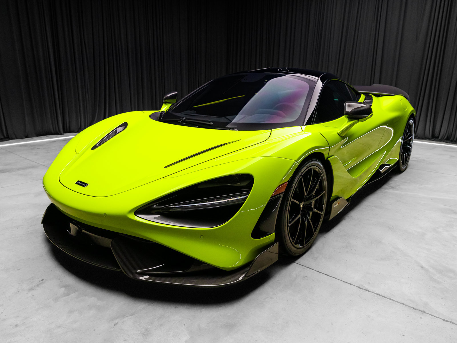 Used 2021 McLaren 765LT photo 12