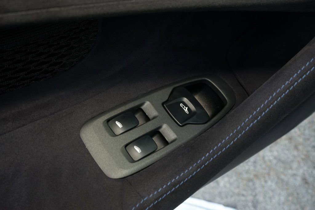 Used 2020 McLaren 600LT Spider photo 25