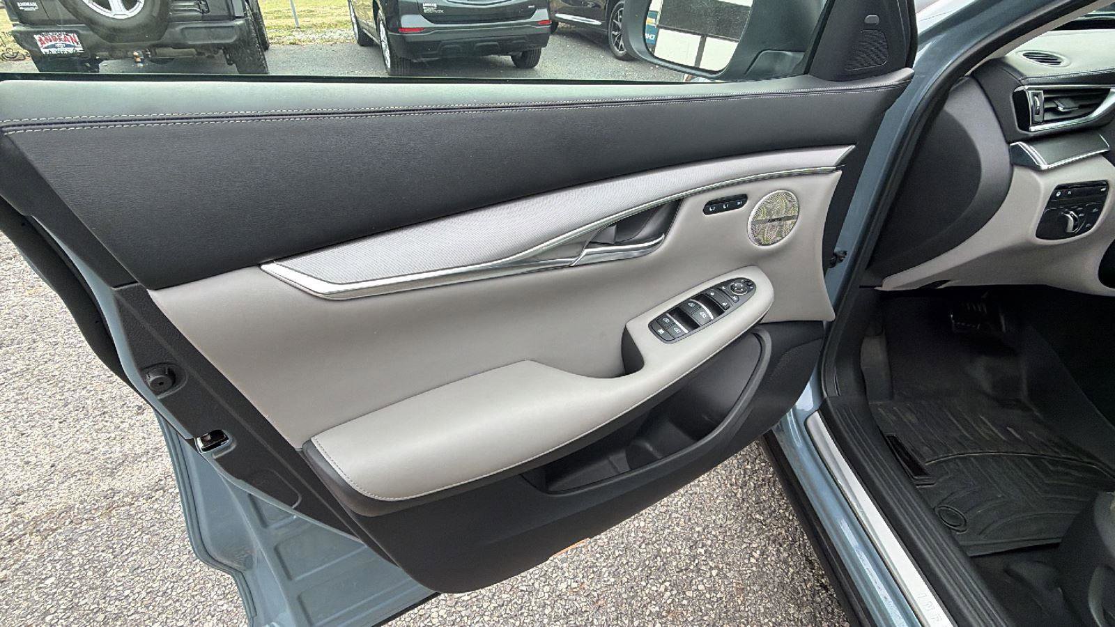 2023 INFINITI Qx50 Luxe