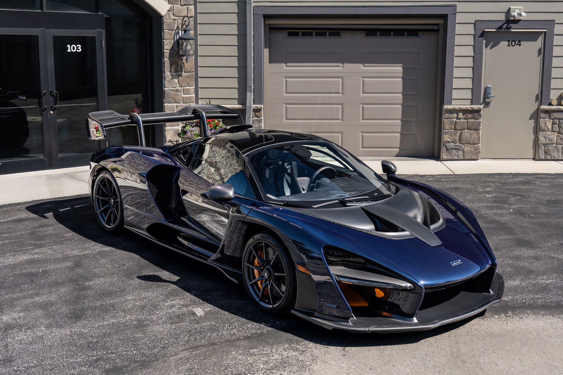 Used 2019 McLaren Senna photo 40