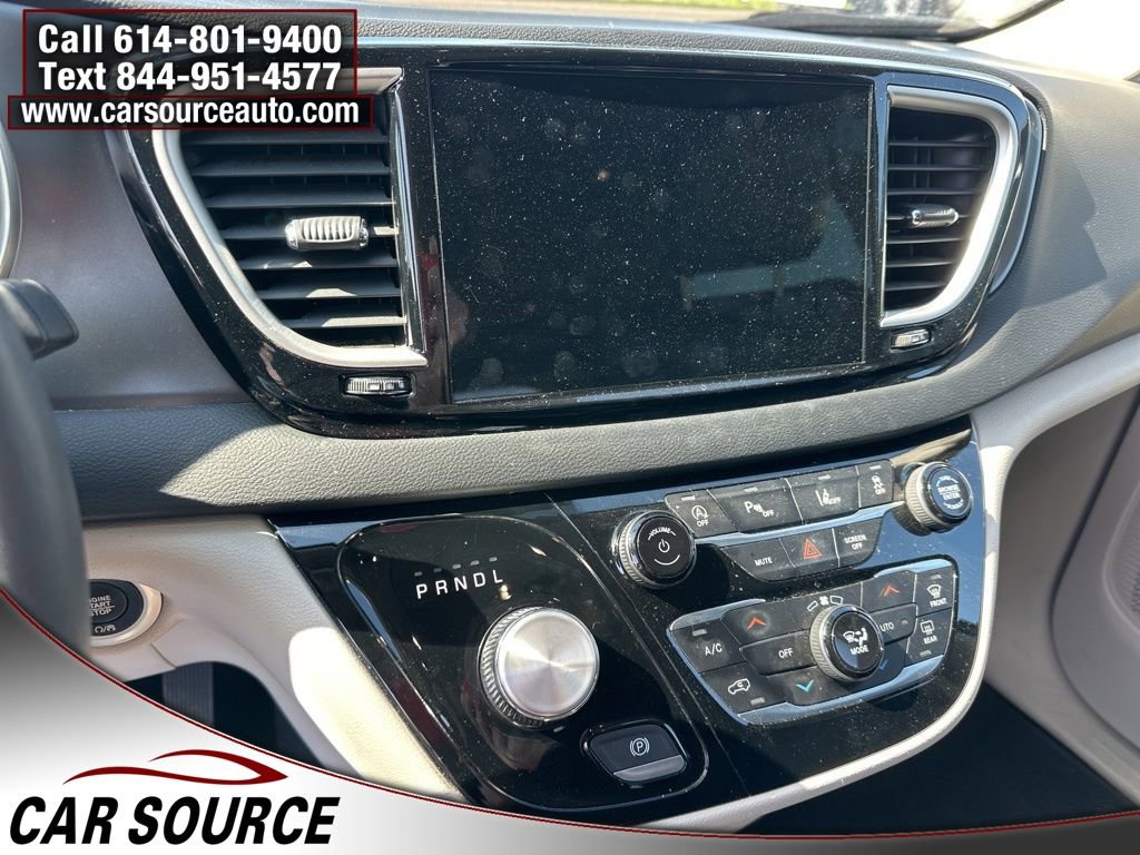 2023 Chrysler Pacifica Touring-L