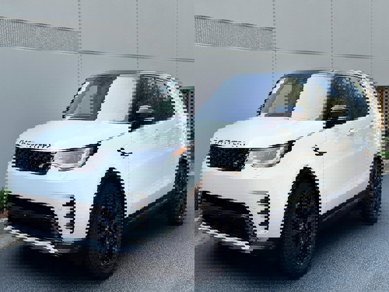 2021 Land Rover Discovery S R-Dynamic
