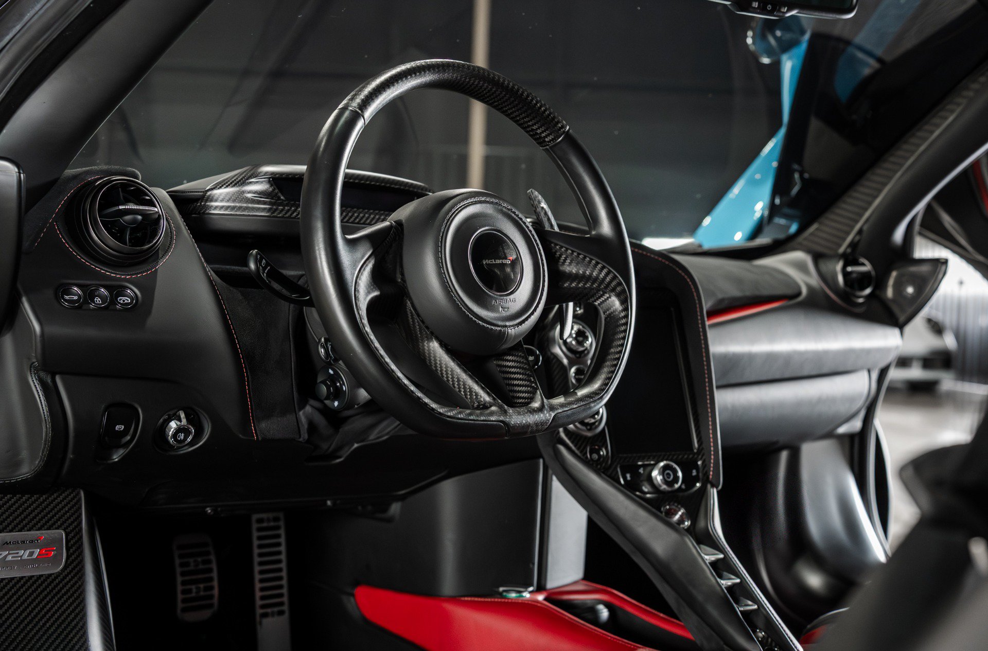 Used 2018 McLaren 720S Performance photo 12