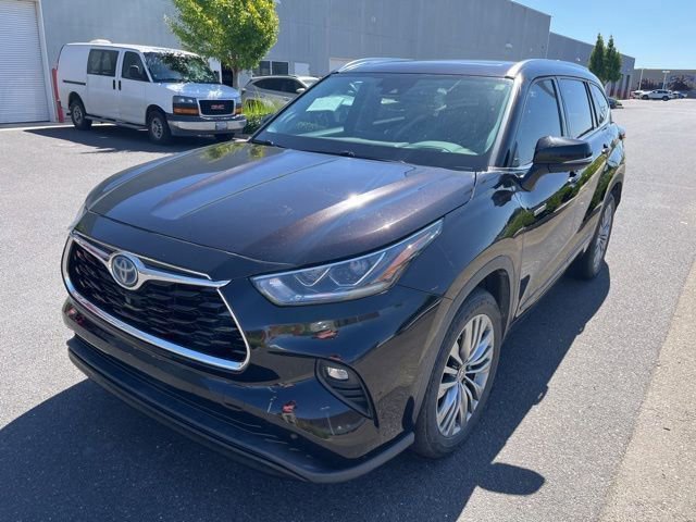 Used 2021 Toyota Highlander Platinum