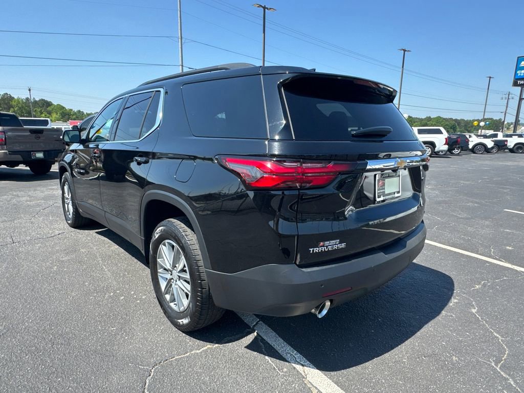 2023 Chevrolet Traverse LT