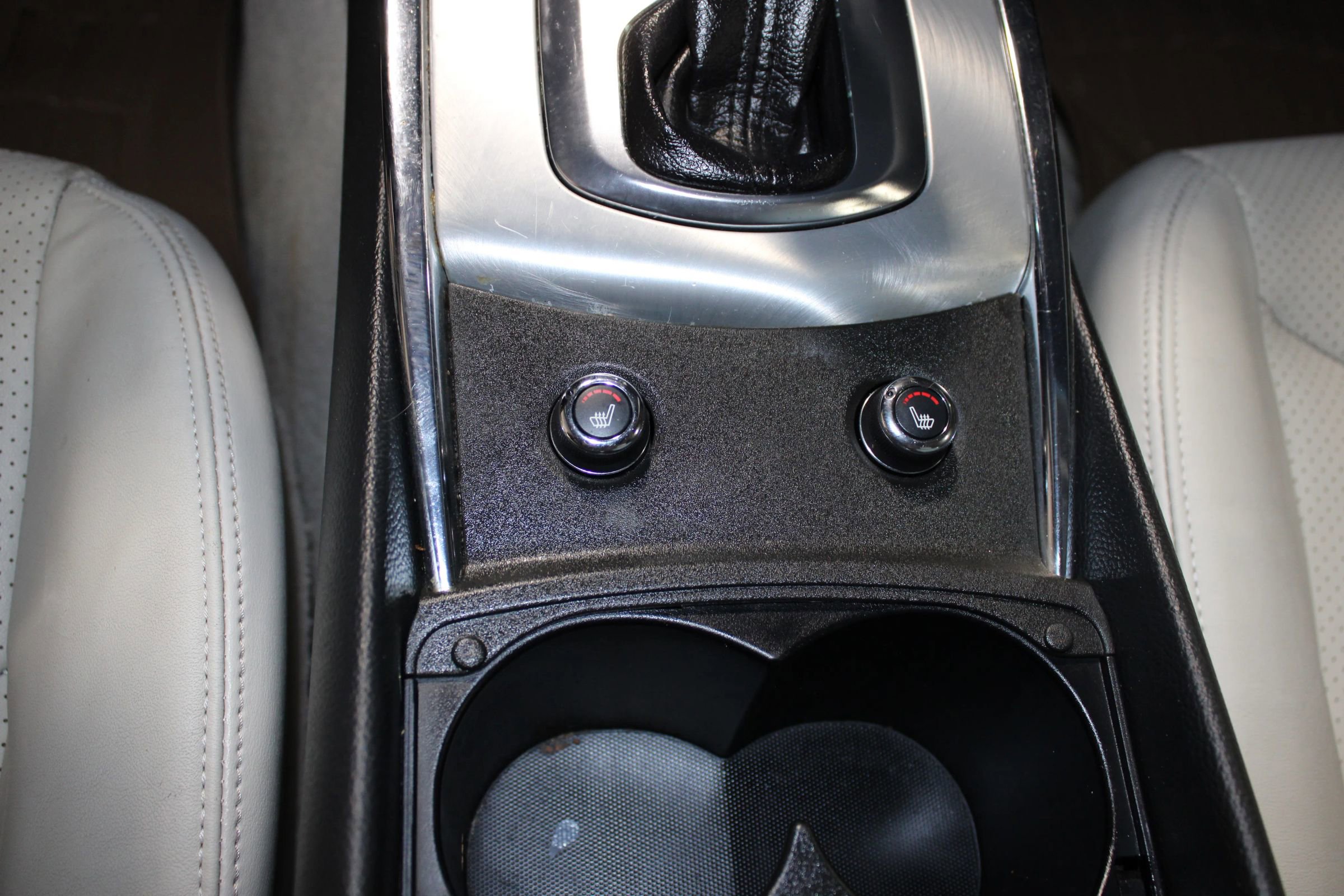 2015 INFINITI Q60 Journey