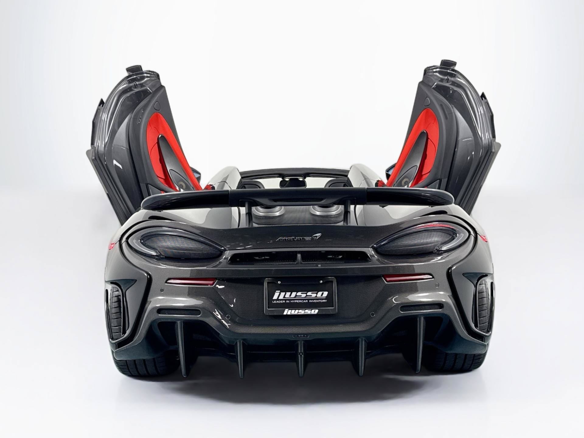 Used 2020 McLaren 600LT Spider photo 40