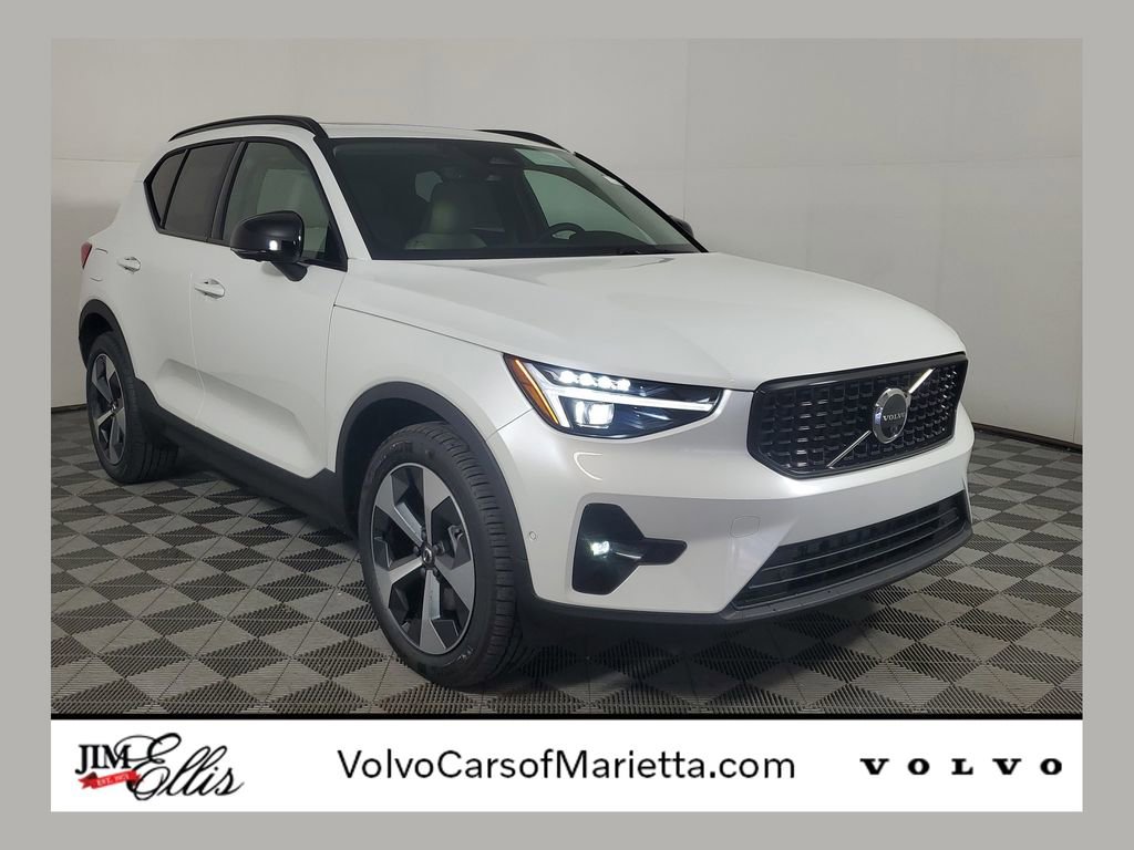 2026 Volvo Xc40 B5 Plus