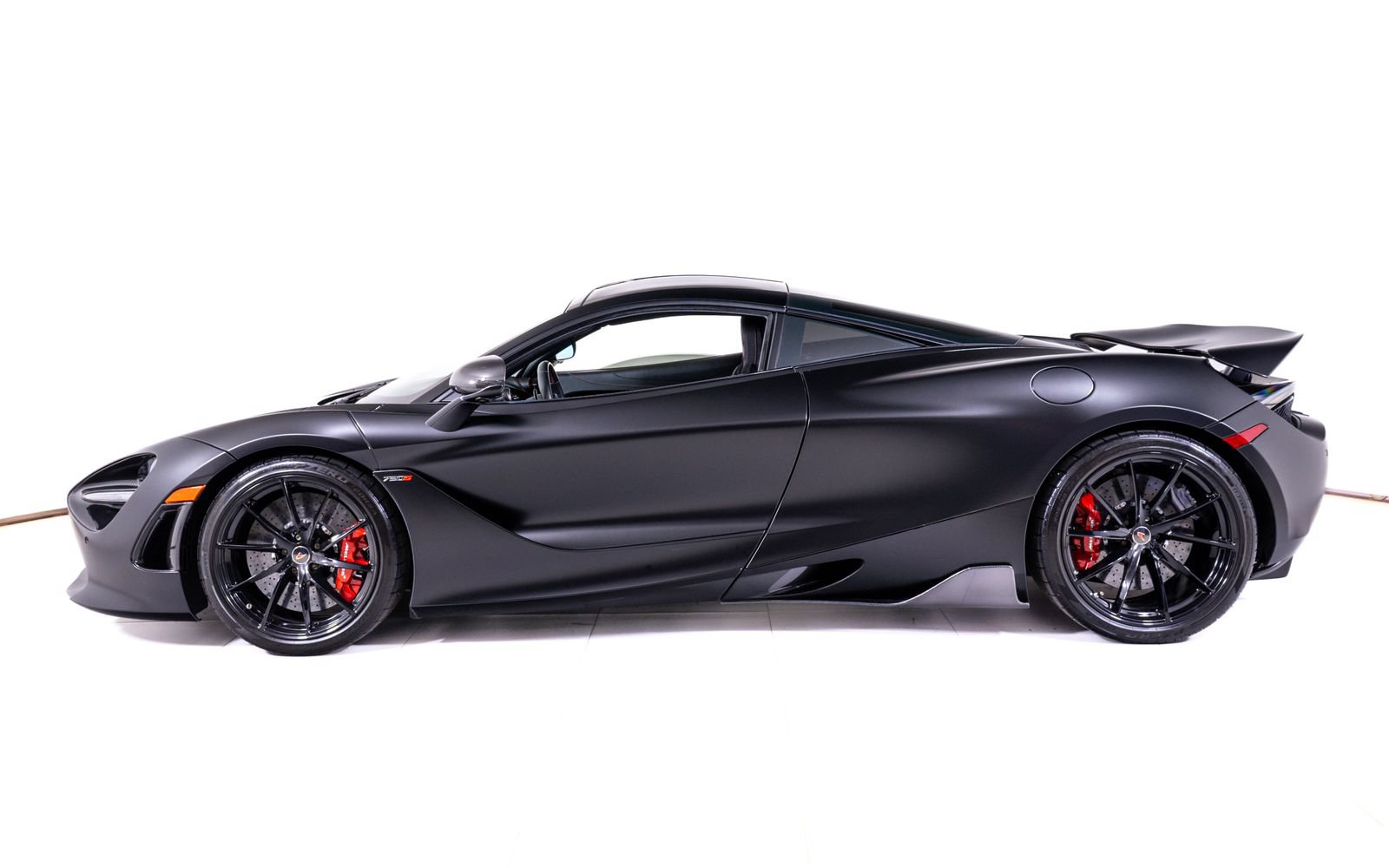 Used 2019 McLaren 720S Performance photo 2