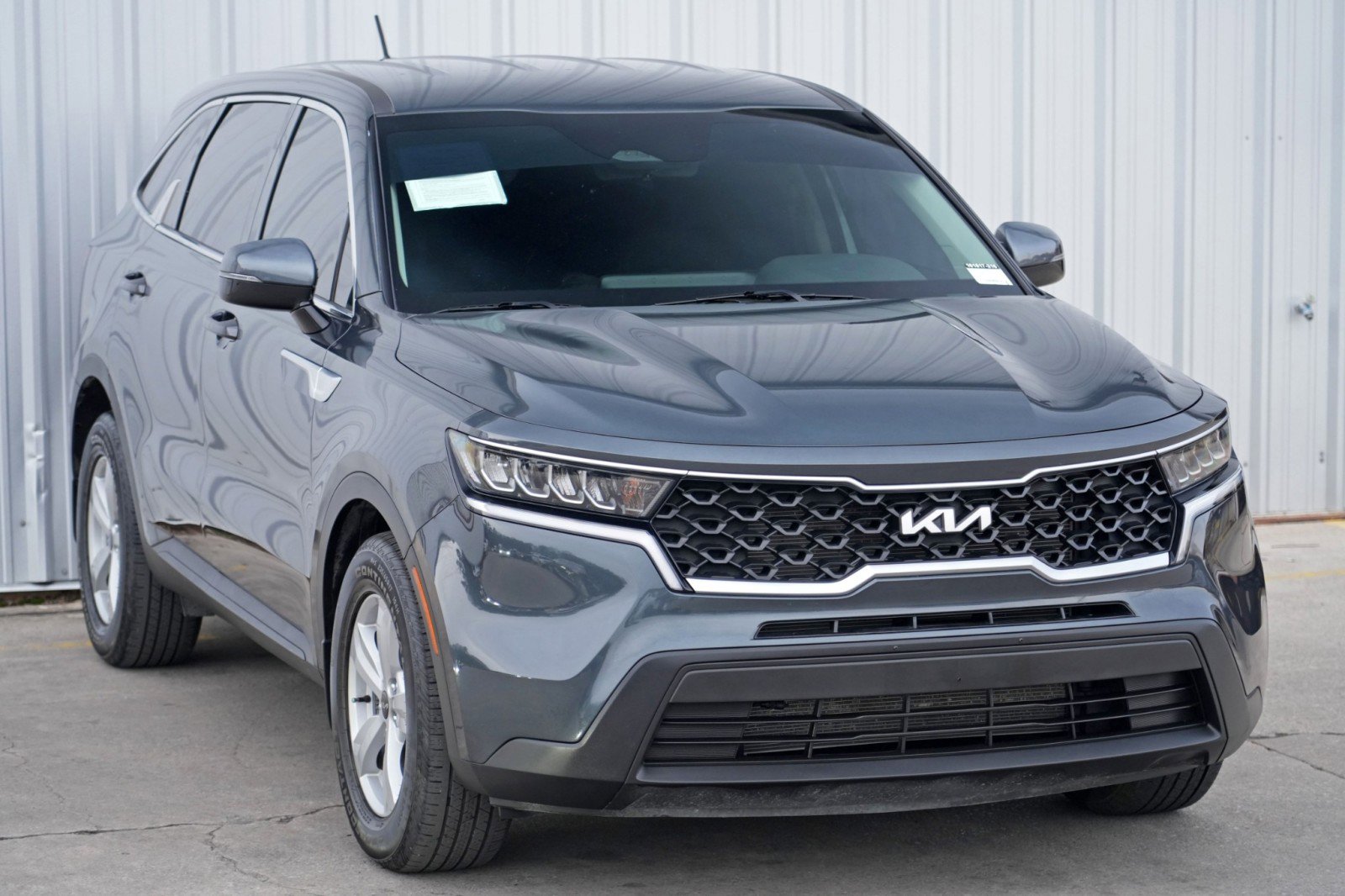 2022 Kia Sorento LX
