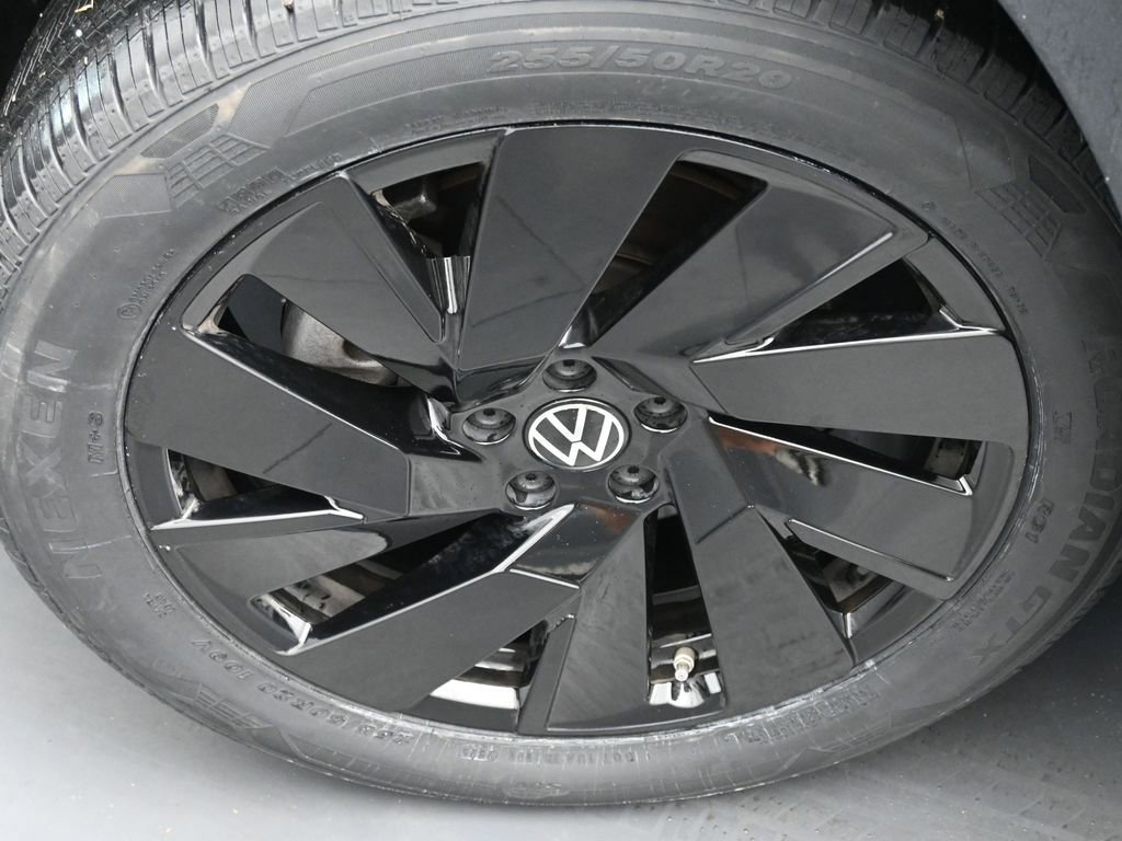 2025 Volkswagen Atlas SE