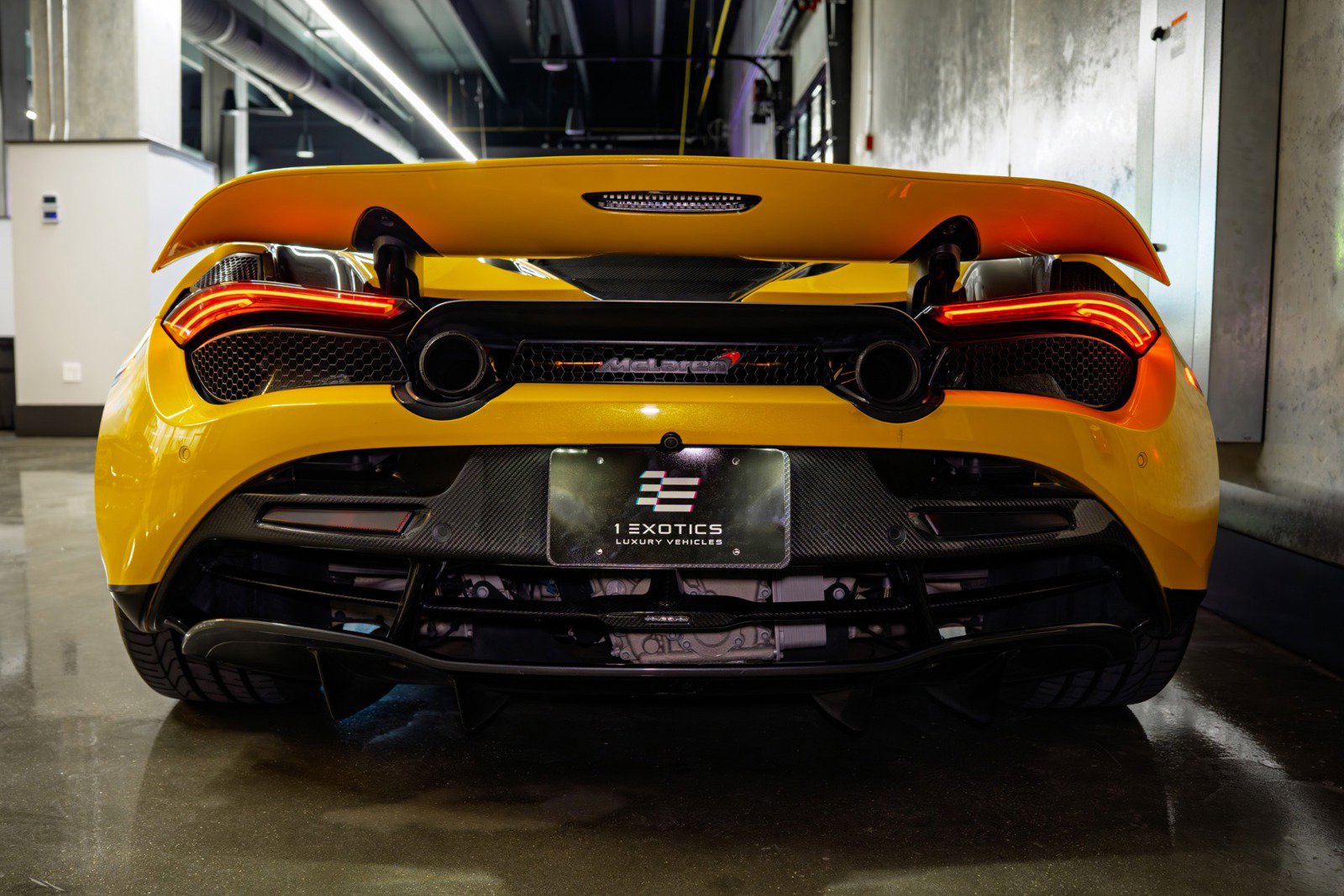 Used 2018 McLaren 720S Performance photo 9