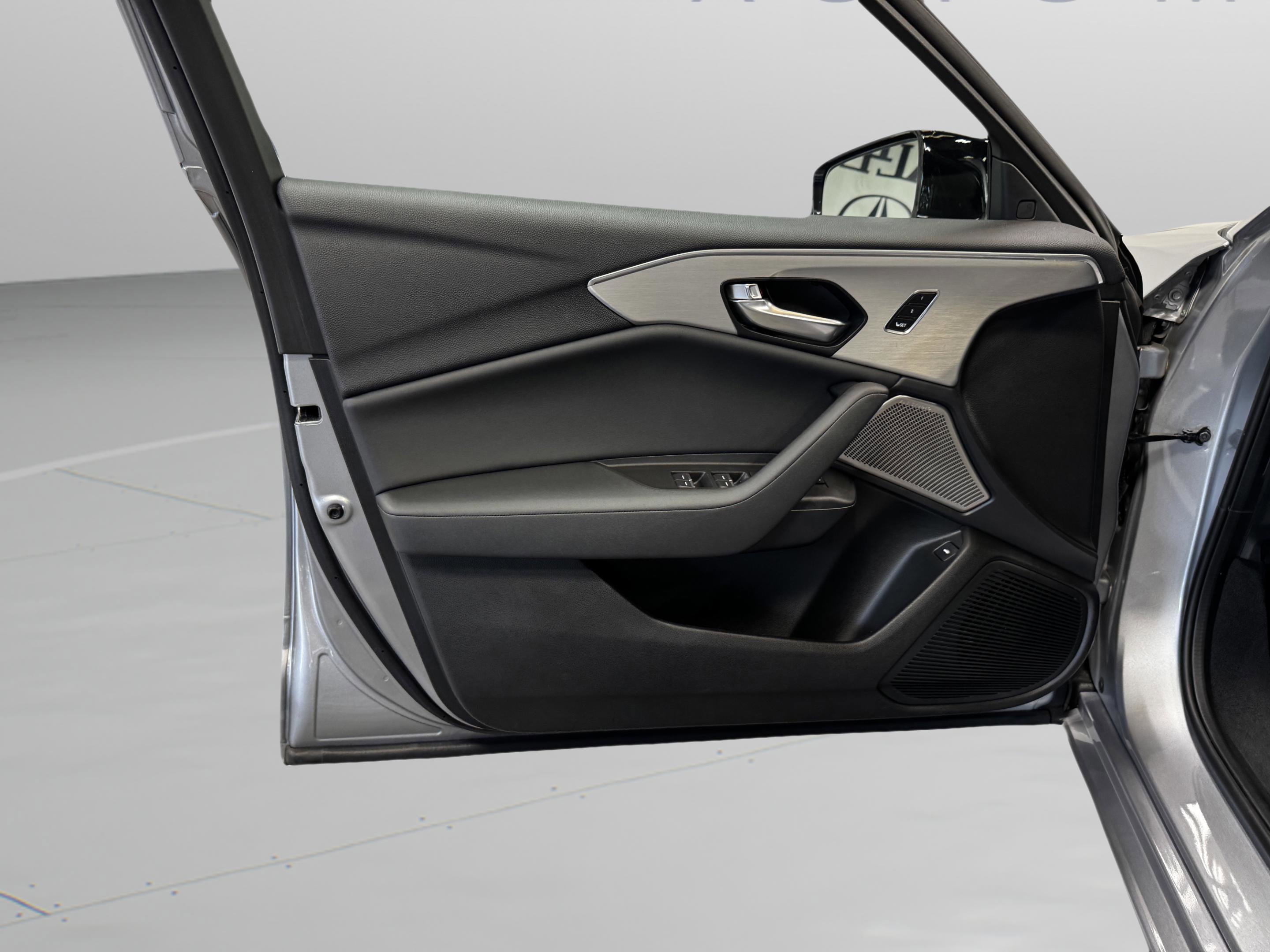 2023 Acura TLX w/ Technology Package