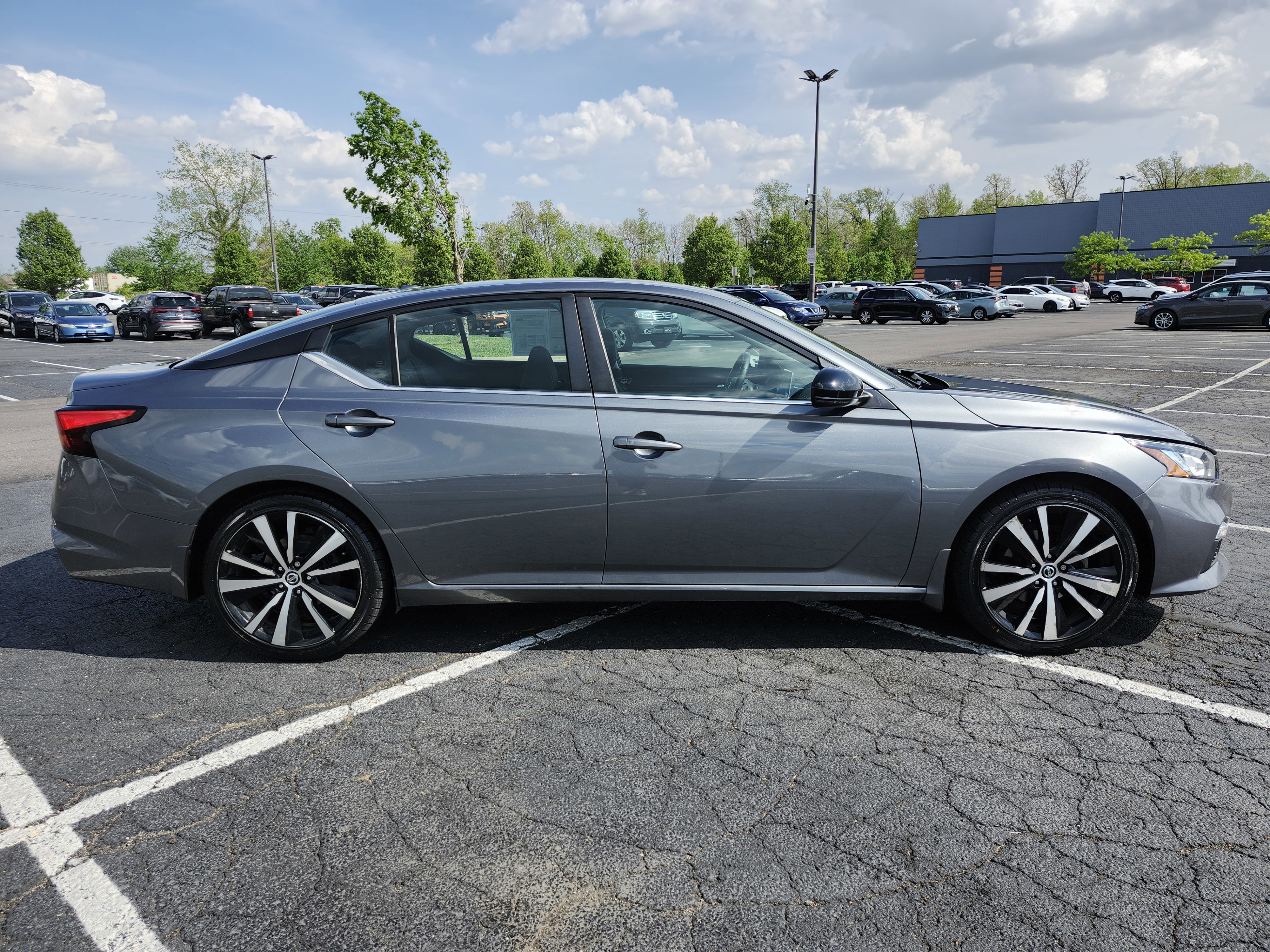 2020 Nissan Altima 2.5 SR