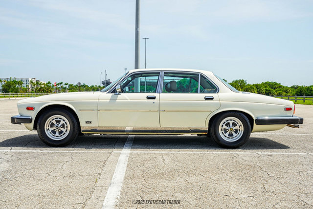 1987 Jaguar XJ6