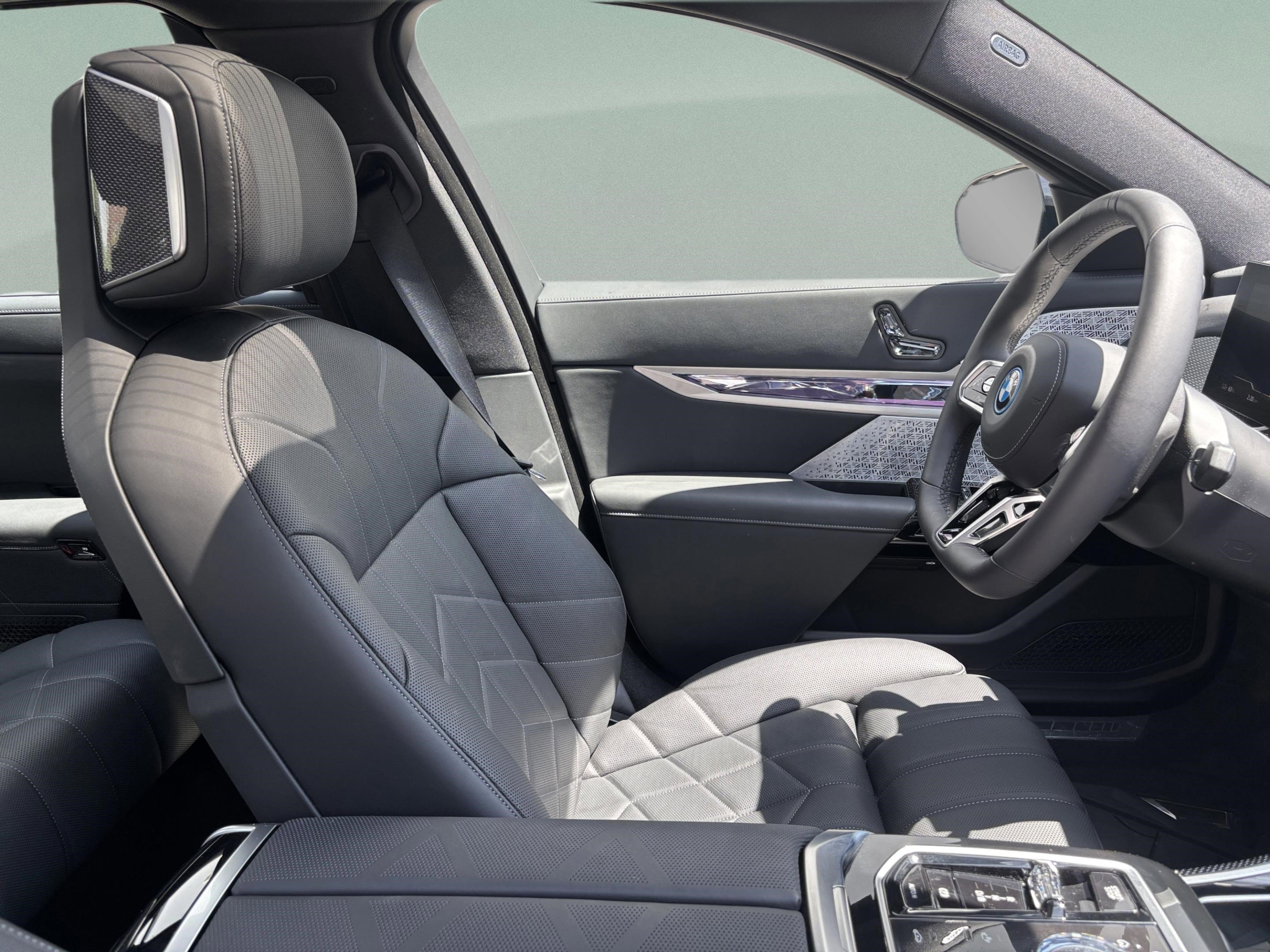 2025 BMW i7 eDrive50