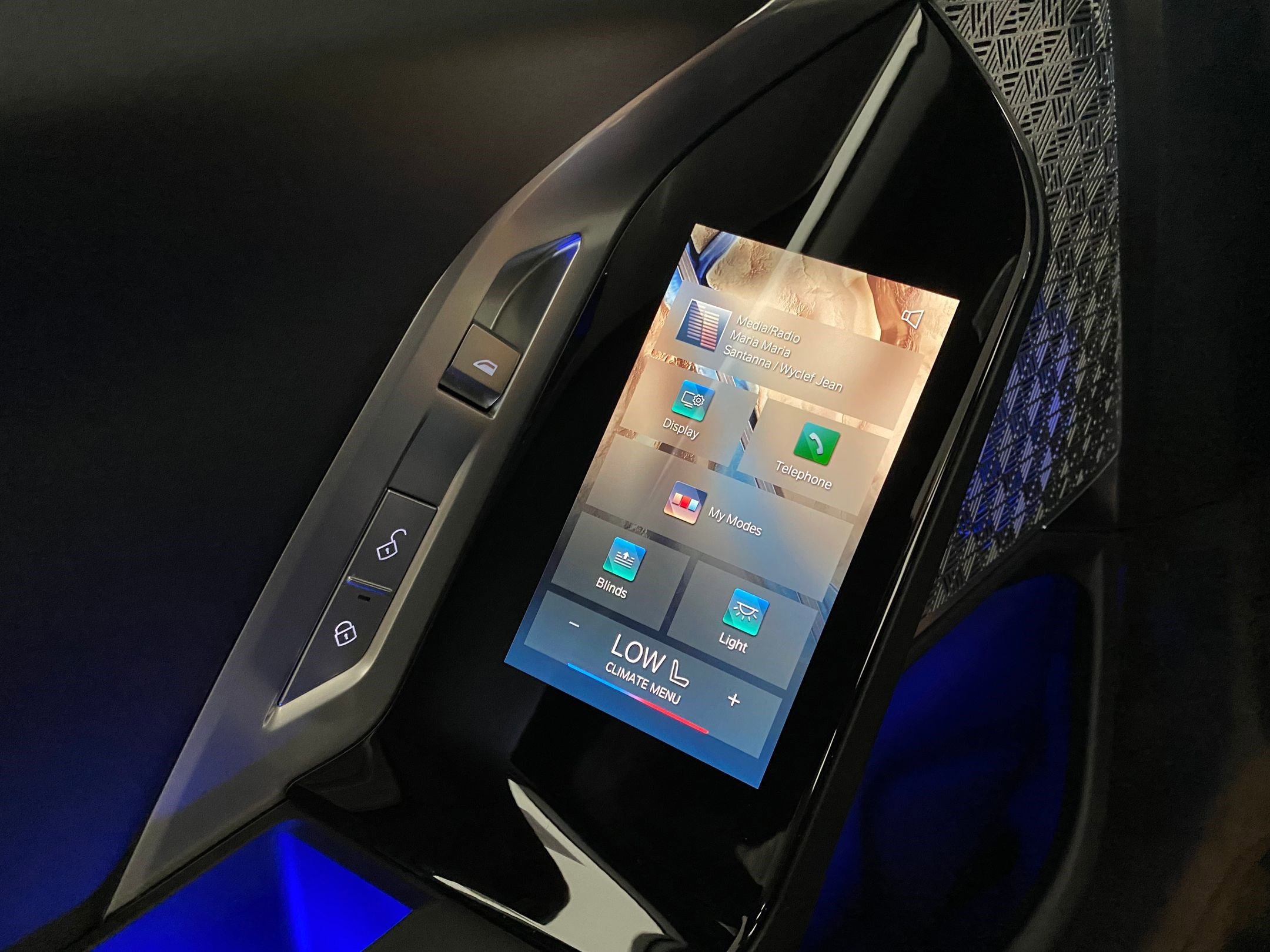 2025 BMW 760i xDrive