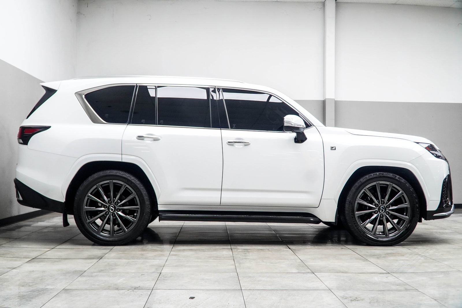 2023 Lexus LX 600 F Sport