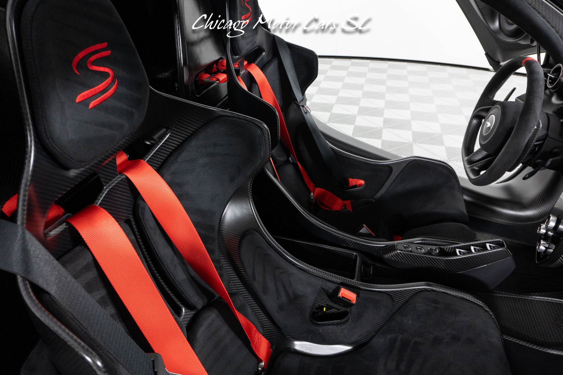 Used 2019 McLaren Senna photo 43
