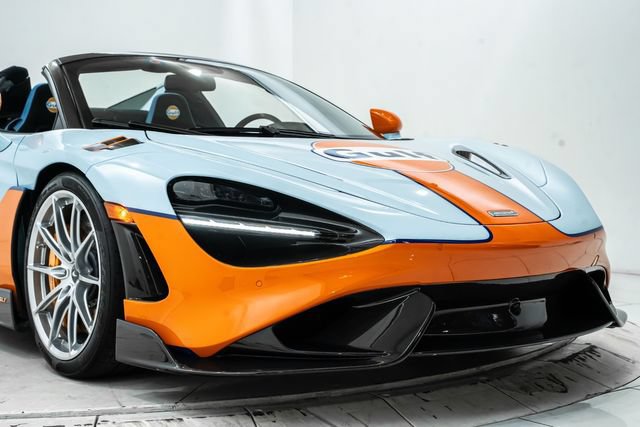 Used 2022 McLaren 765LT photo 28