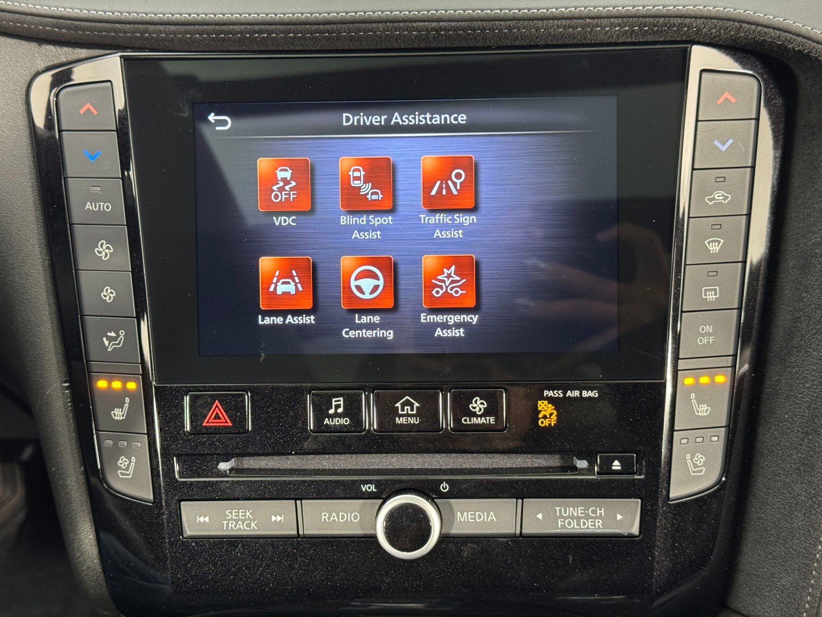 2023 INFINITI Qx50 Sensory