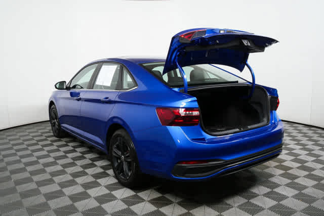 2023 Volkswagen Jetta SE