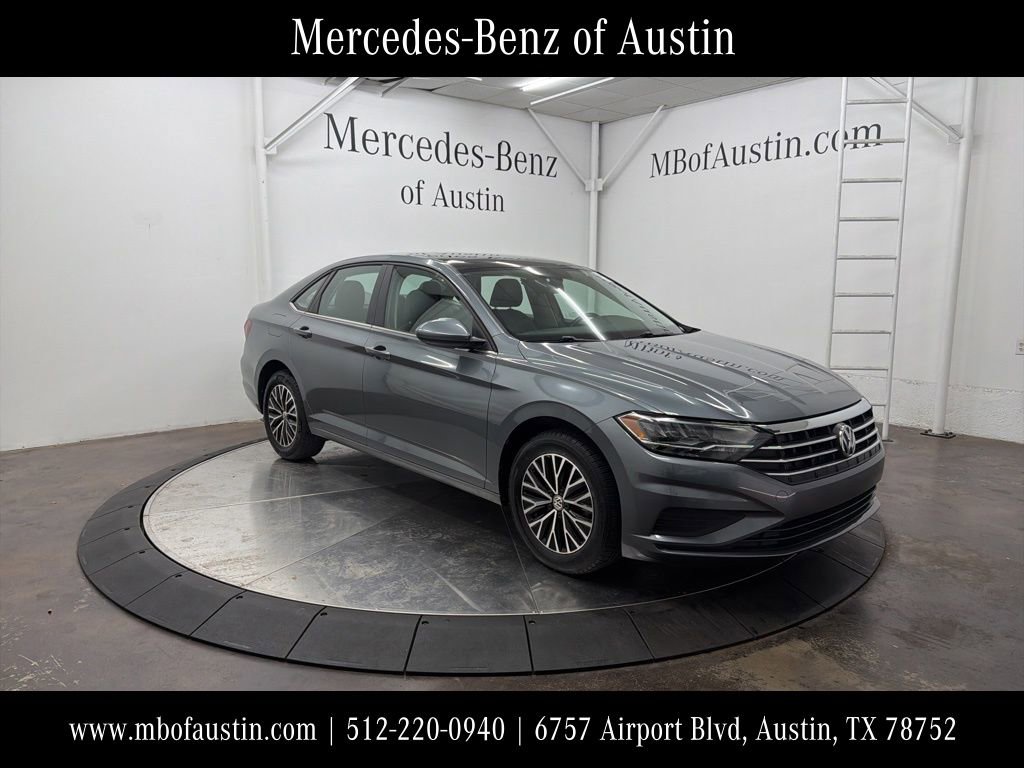 Used 2019 Volkswagen Jetta SE w/ Cold Weather Package