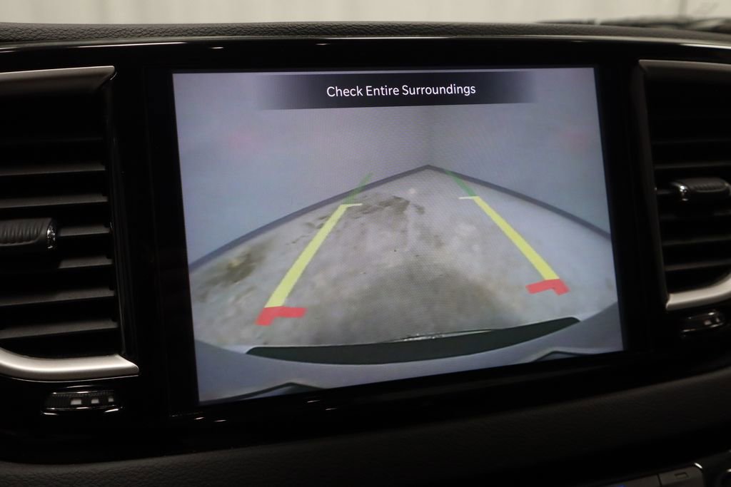 2022 Chrysler Pacifica Touring-L