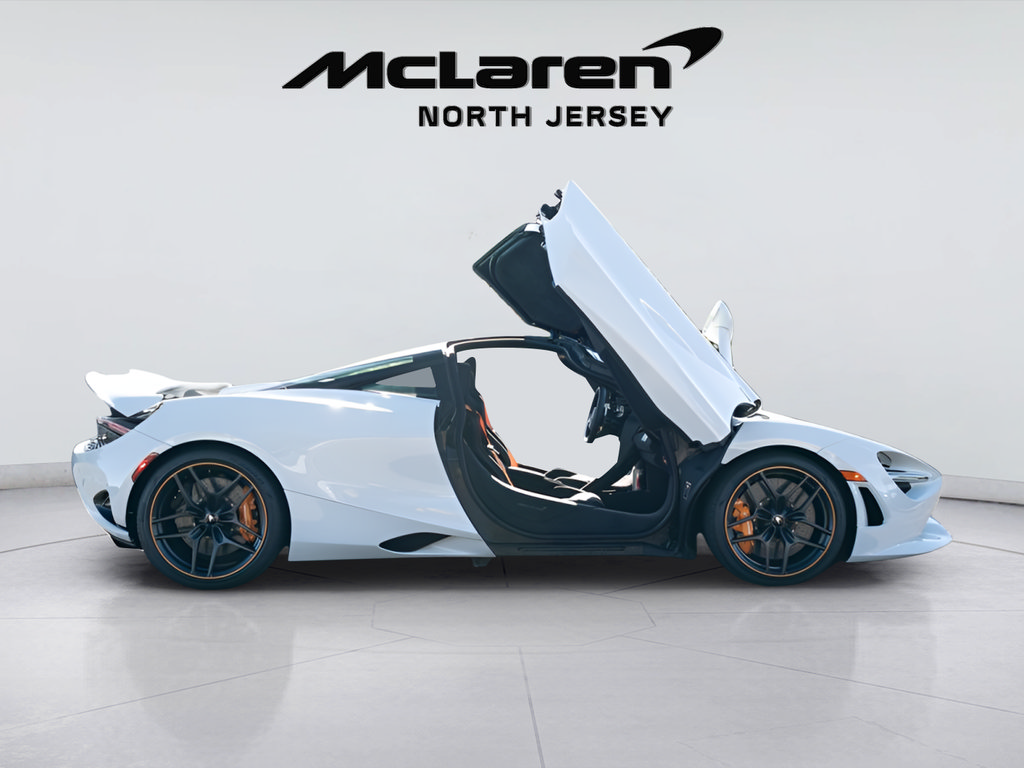 New 2026 McLaren 750S photo 8