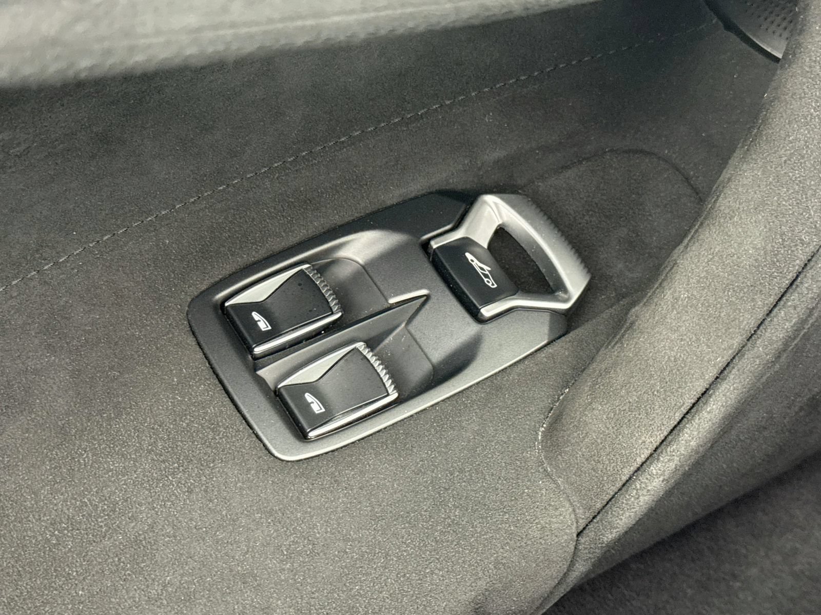 Used 2024 McLaren 750S Spider photo 16