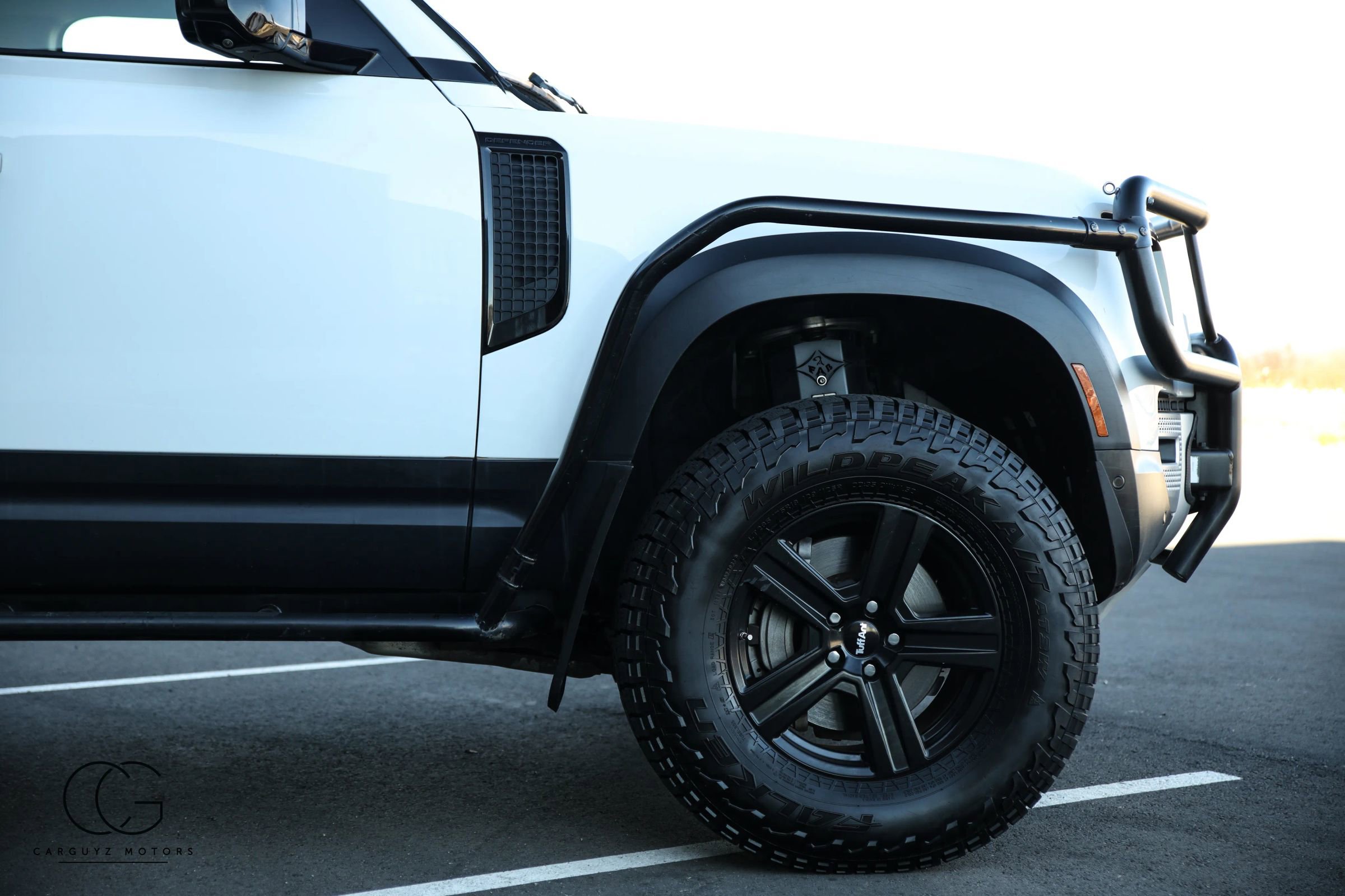 2021 Land Rover Defender 110 SE