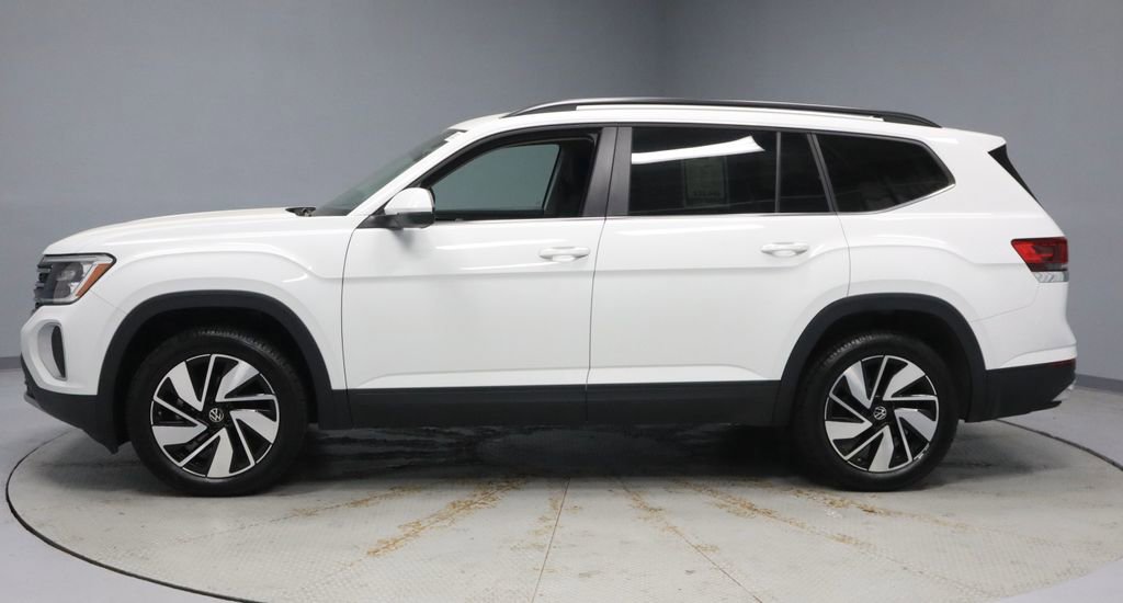 2025 Volkswagen Atlas SE