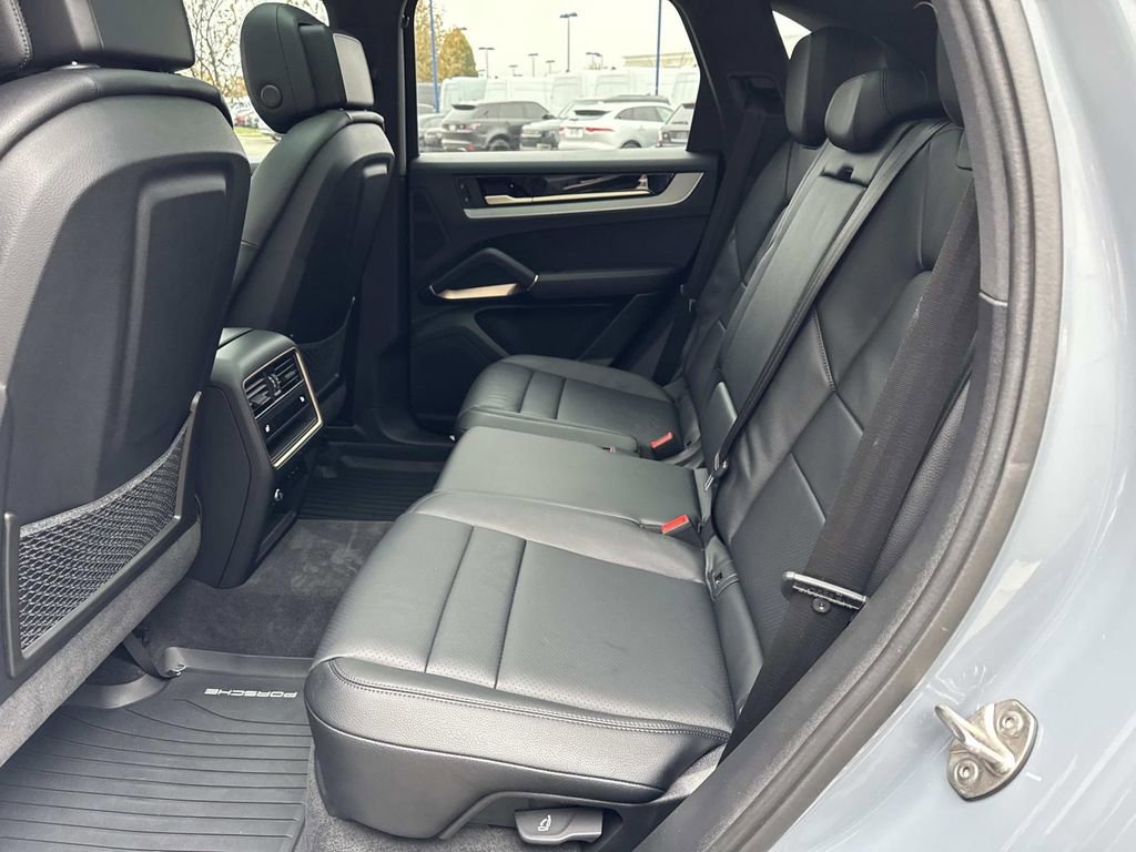 2024 Porsche Cayenne