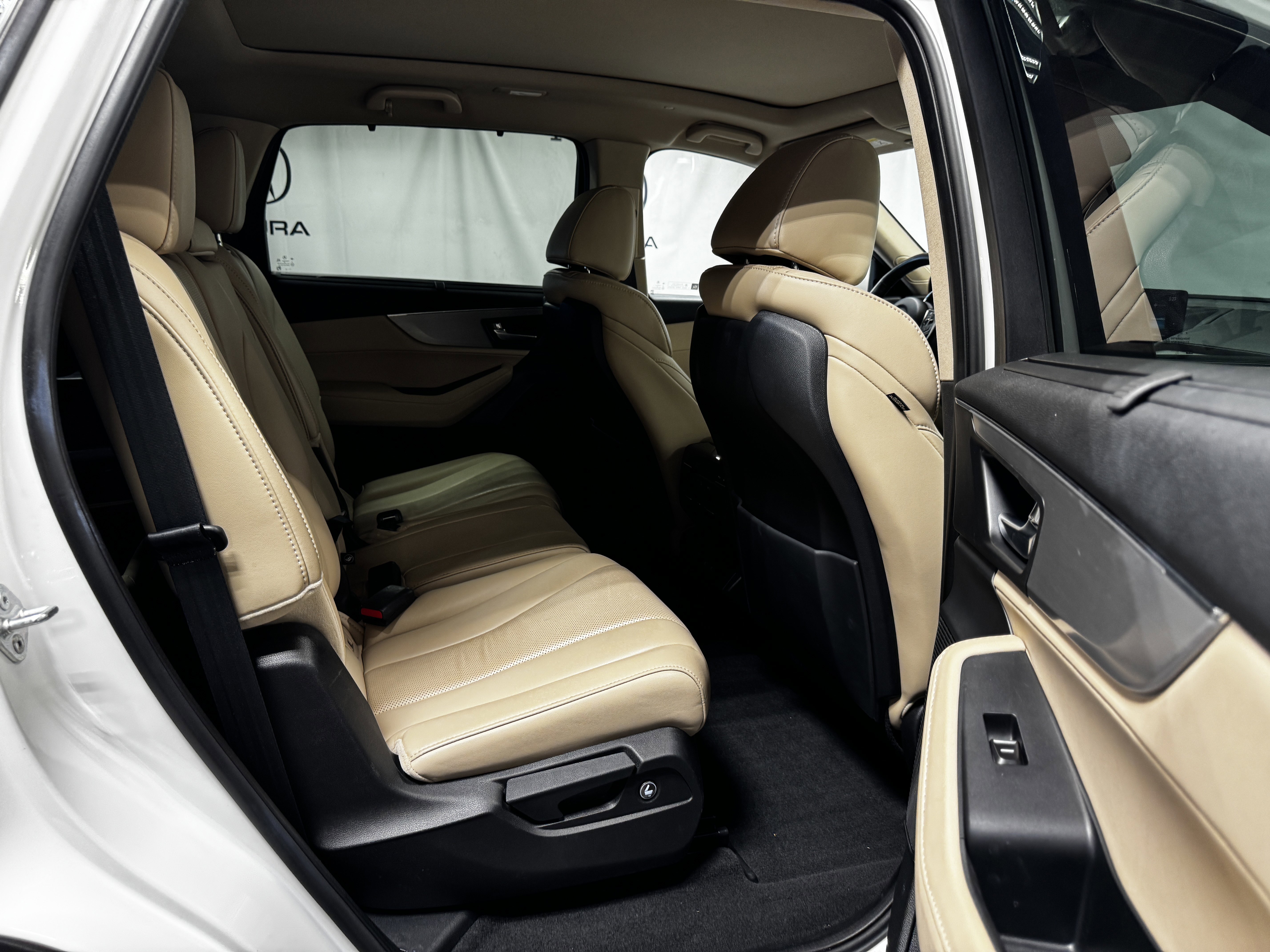 2023 Acura MDX FWD w/ Technology Package