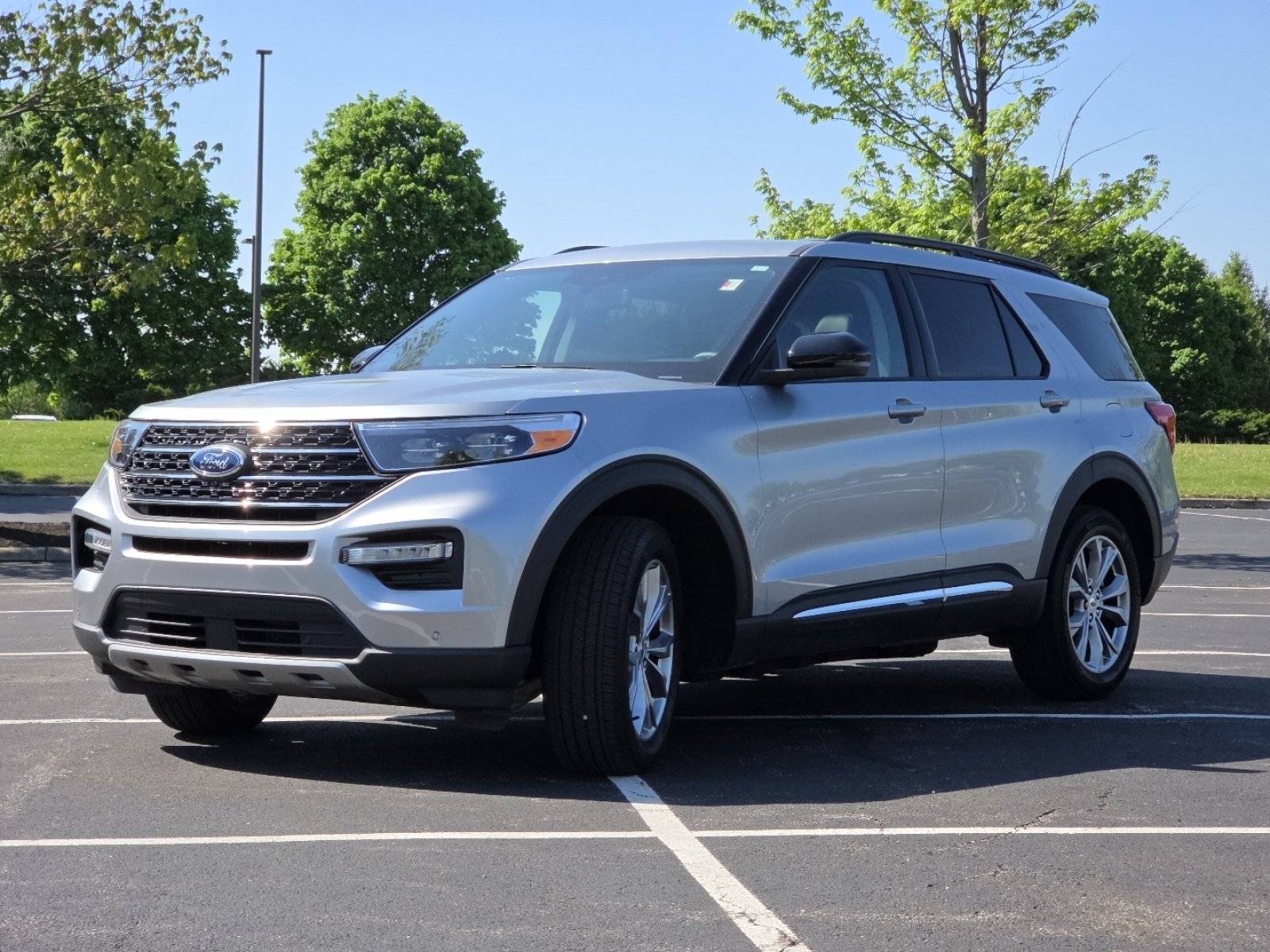 2024 Ford Explorer XLT