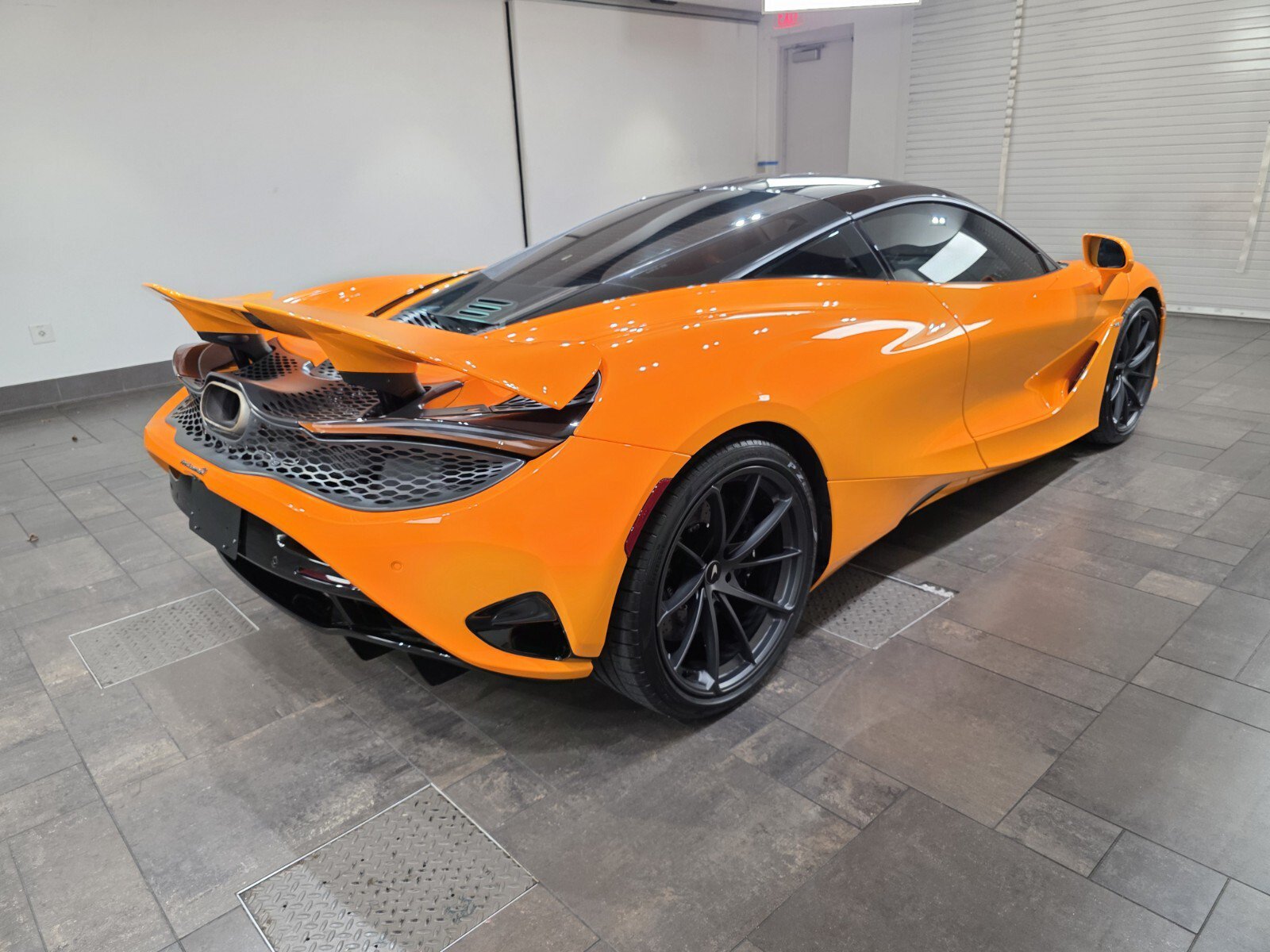 Used 2024 McLaren 750S photo 21