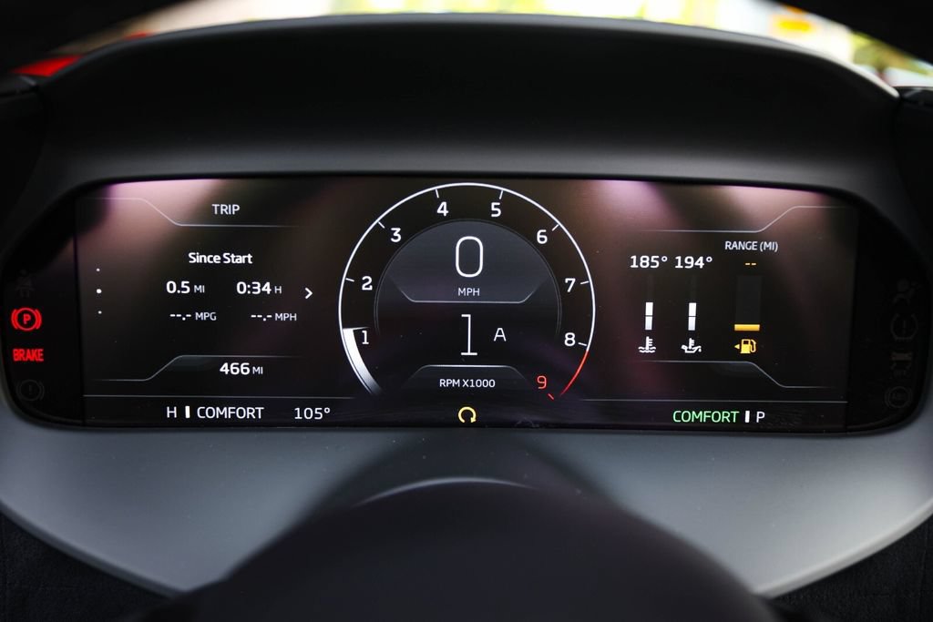 Used 2027 McLaren 750S Spider photo 26