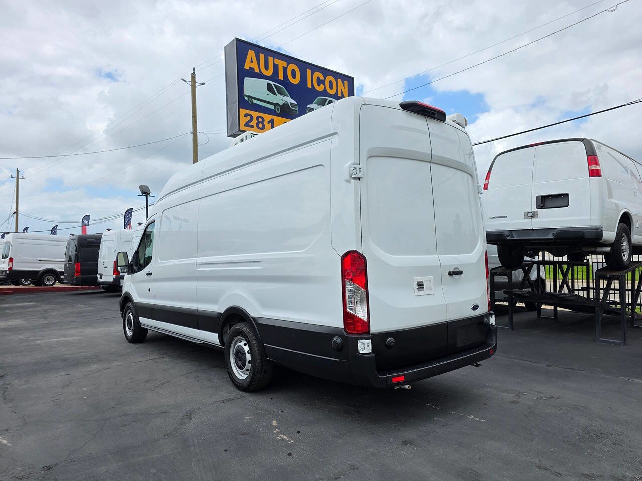 2020 Ford Transit 350 148" High Roof Extended