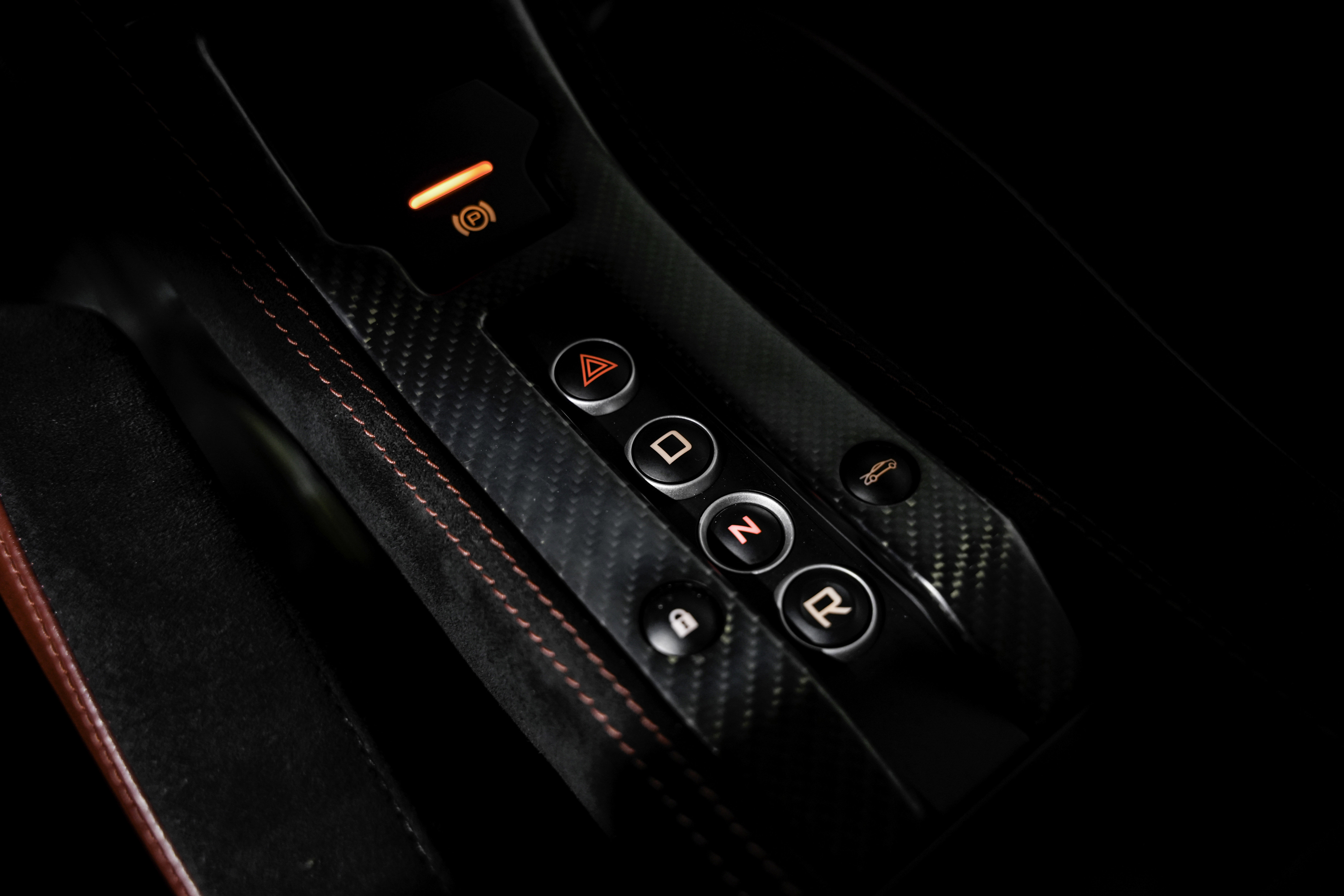 Used 2016 McLaren 675LT Coupe photo 17