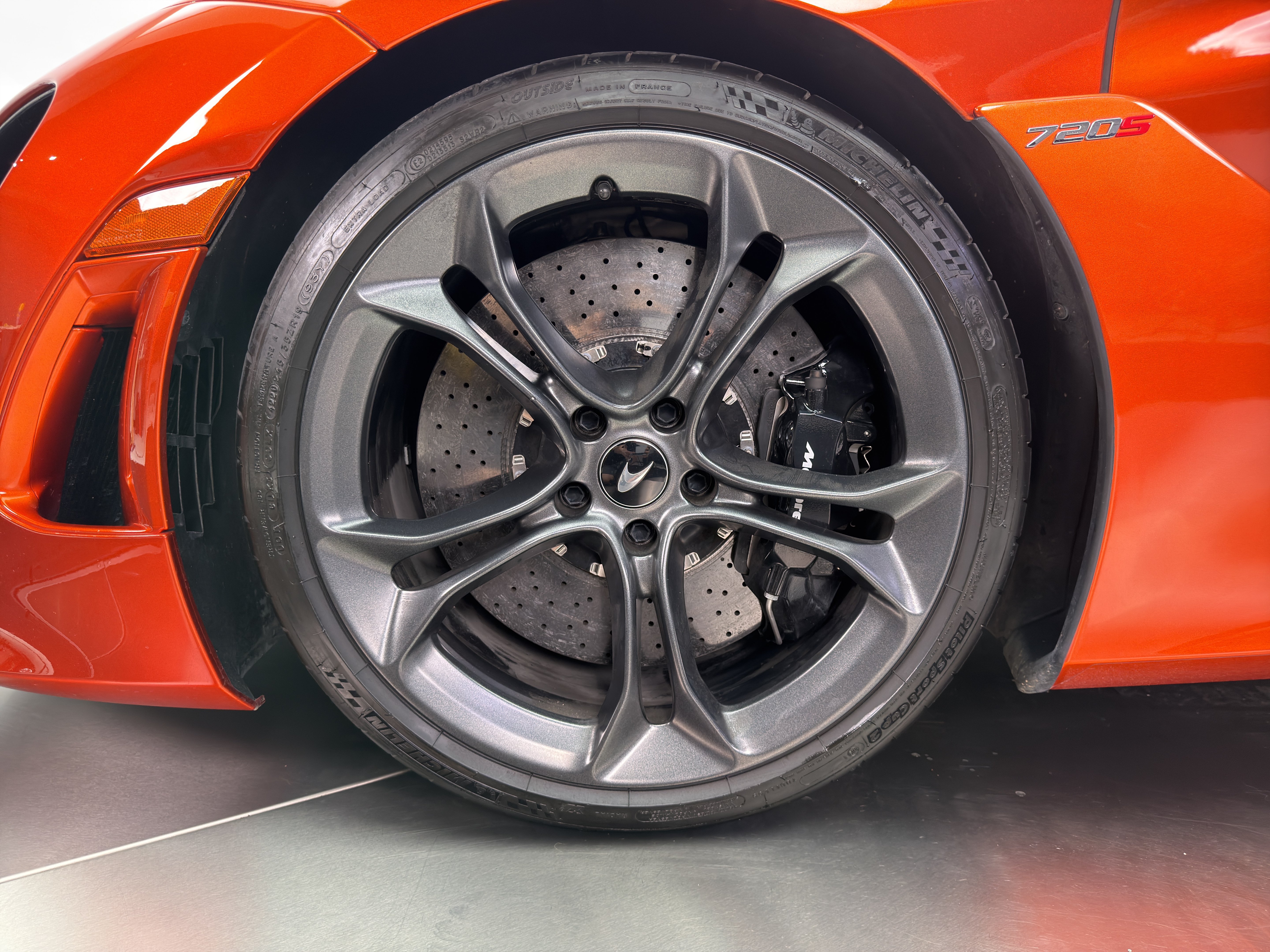 Used 2020 McLaren 720S Spider photo 21