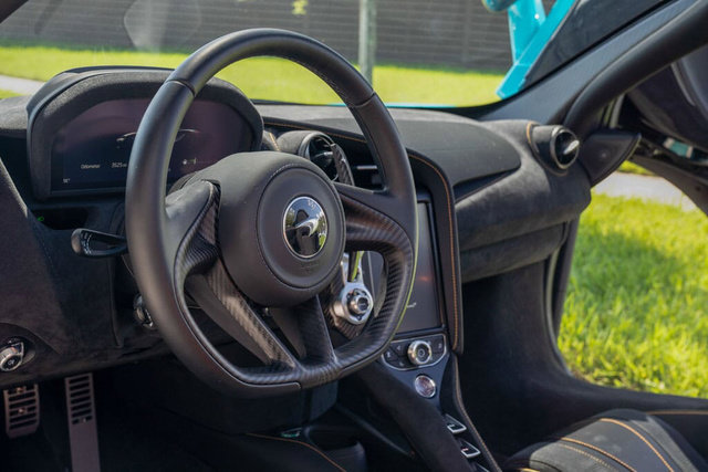 Used 2022 McLaren 720S Spider photo 24