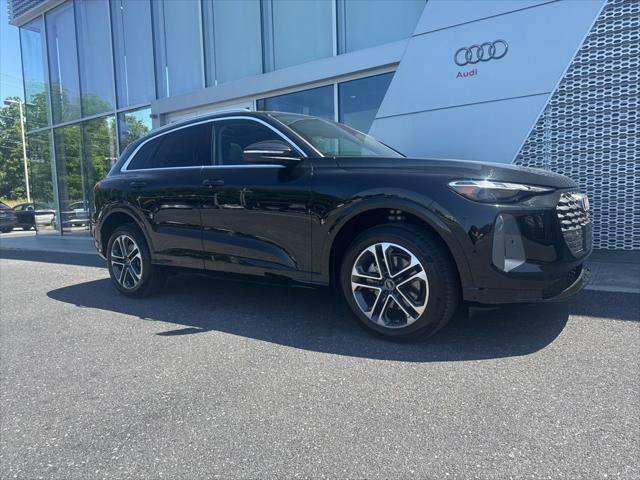 Certified 2025 Audi Q5 Premium w/ Convenience Package